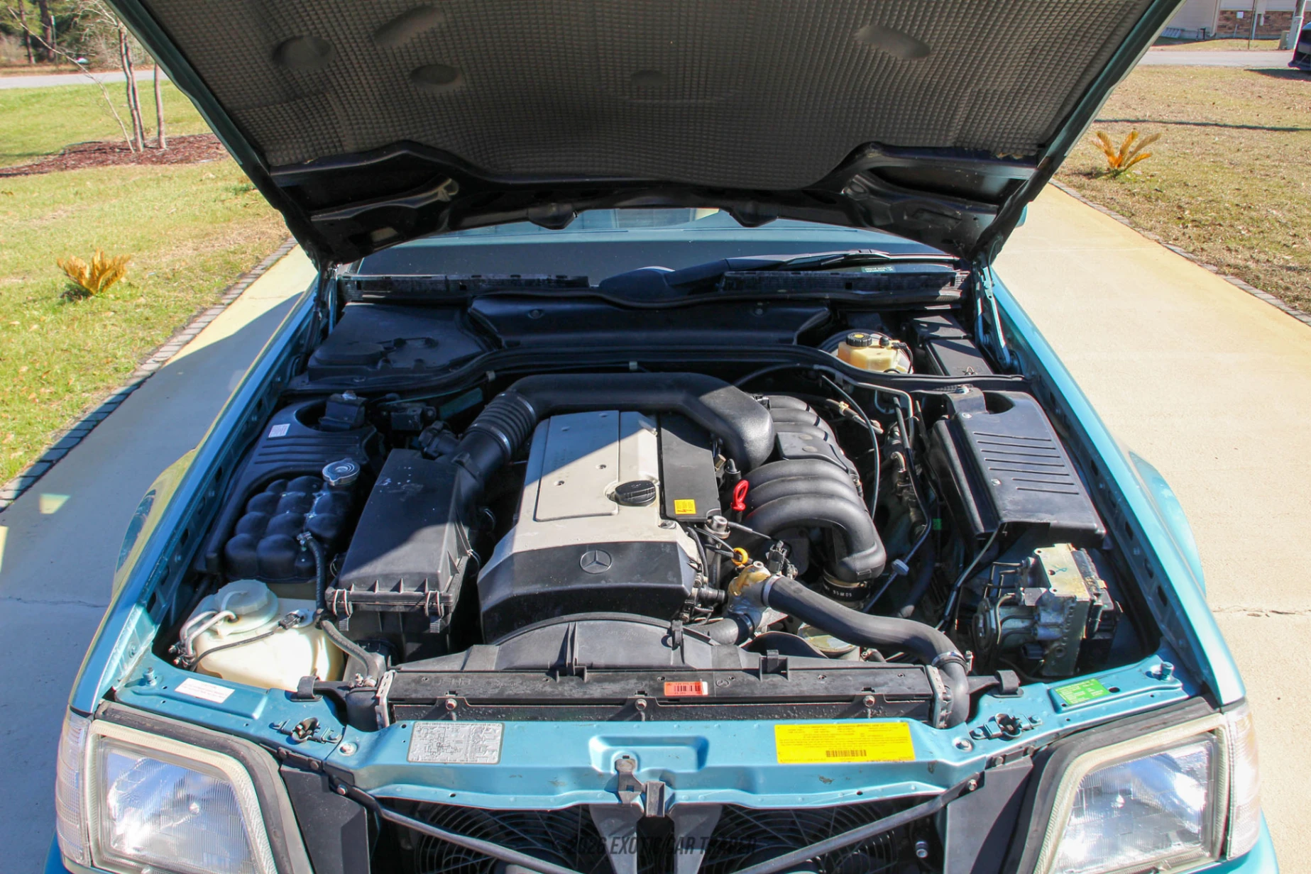 1995 Mercedes-Benz SL320 - Engine Photo