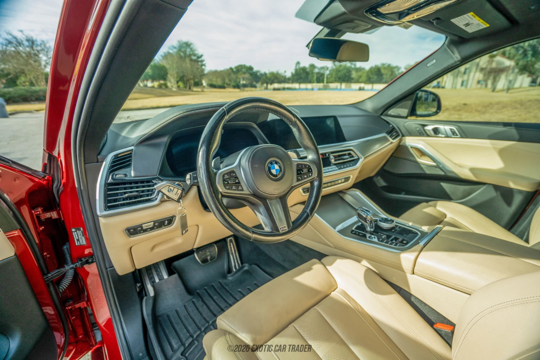 2021 BMW X6 - Interior Photo