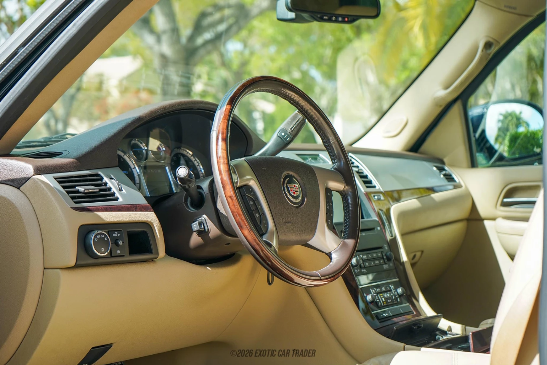 Cadillac Escalade Cadillac Escalade - Interior