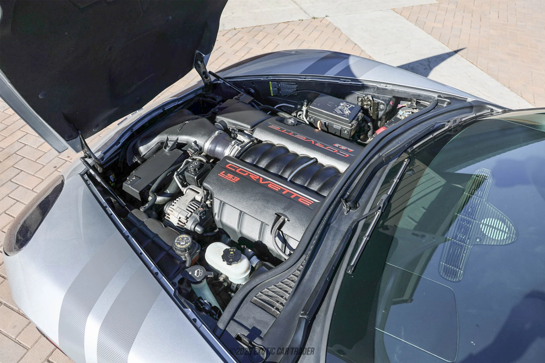 2010 Chevrolet Corvette - Engine Photo