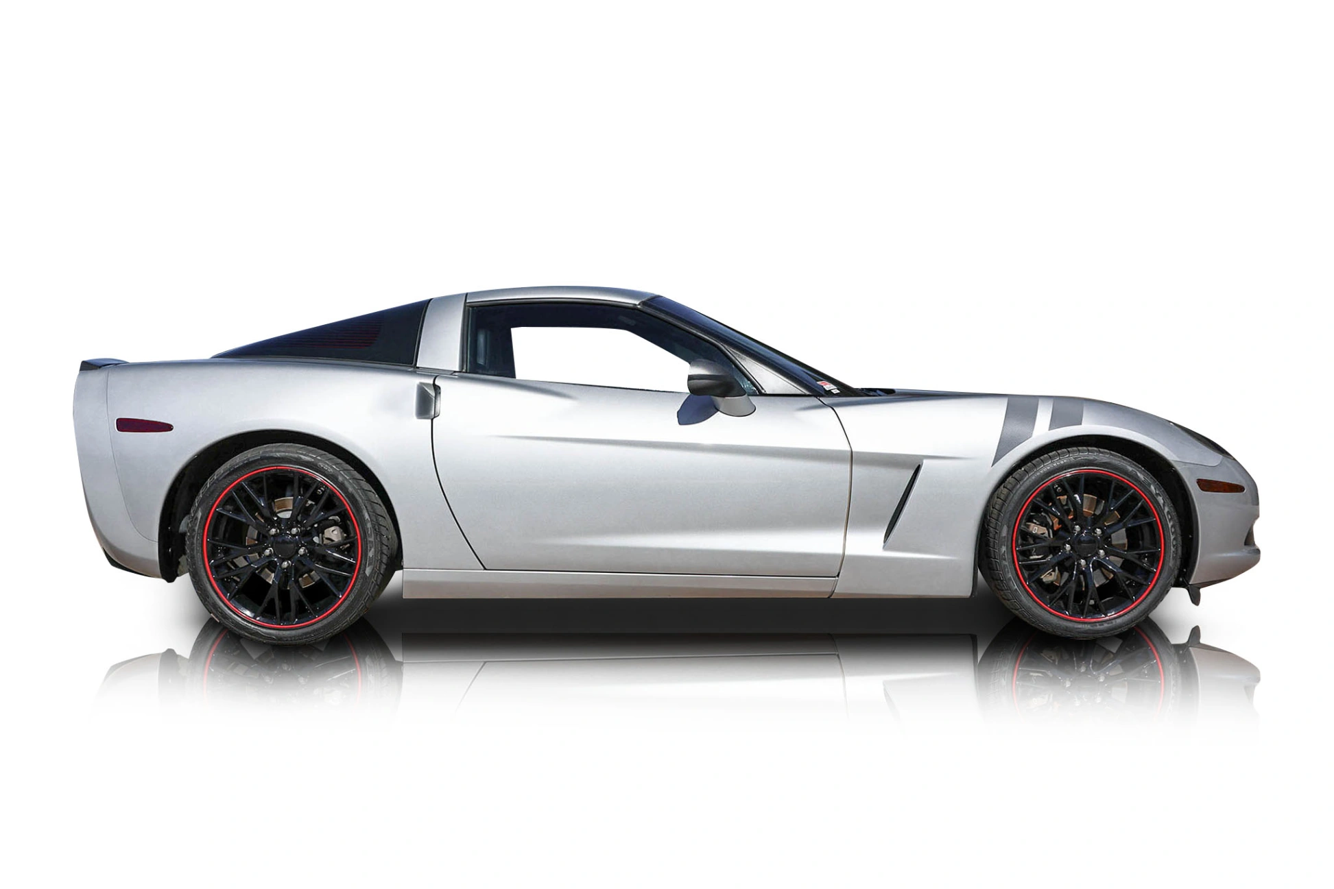 An incredible side shot photo of a Chevrolet Corvette that you should buy.