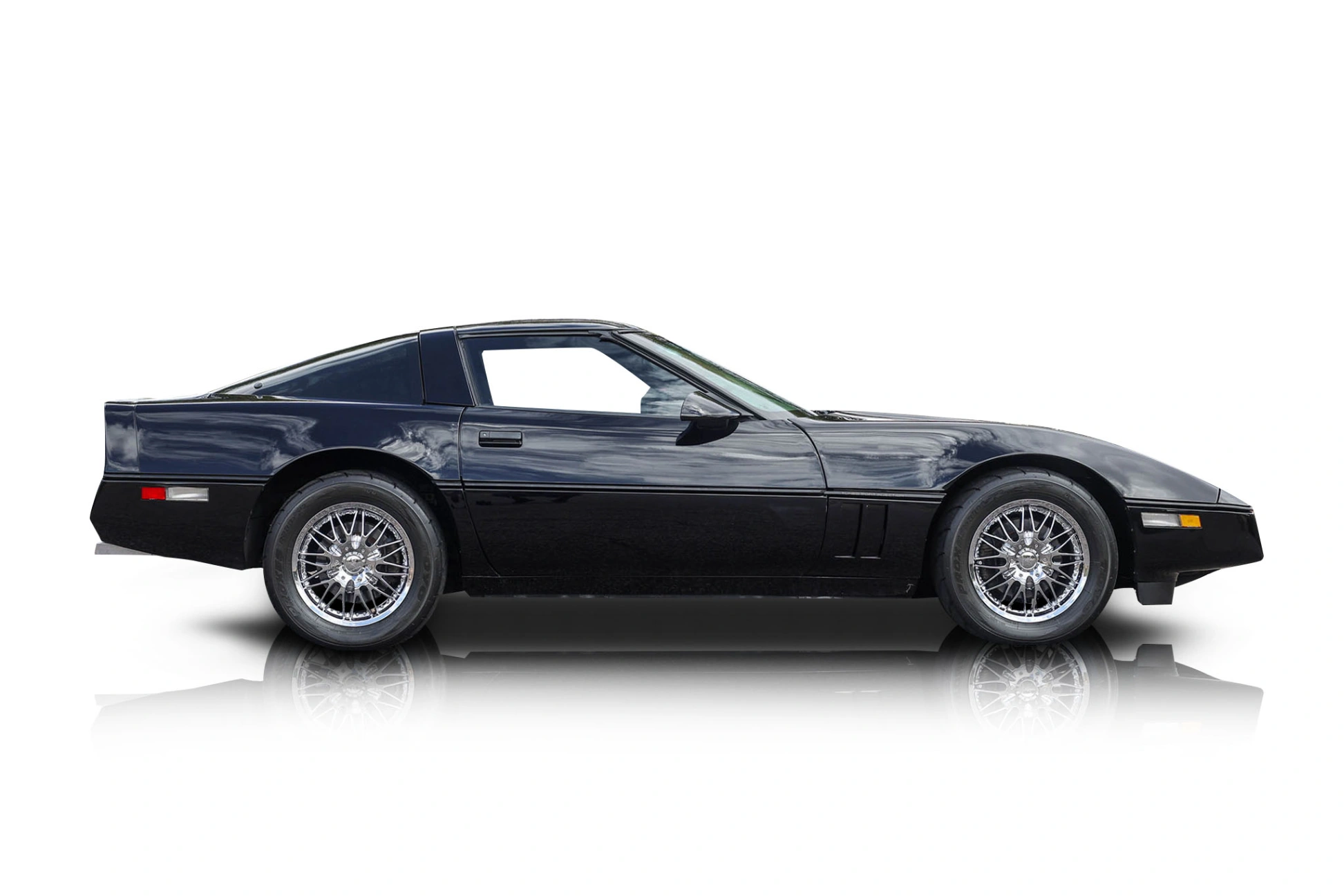 An incredible side shot photo of a Chevrolet Corvette that you should buy.
