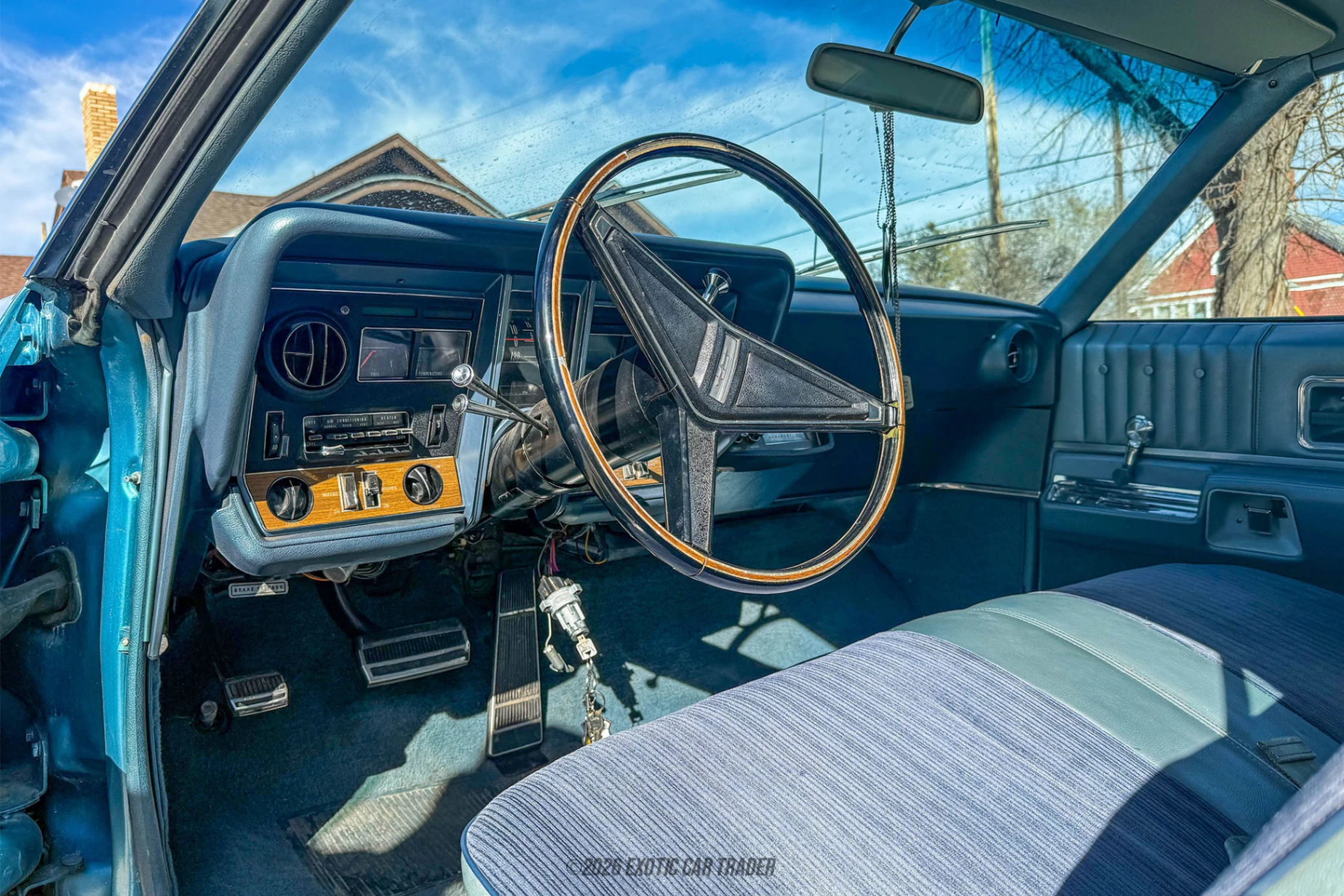 Oldsmobile Toronado Oldsmobile Toronado - Interior