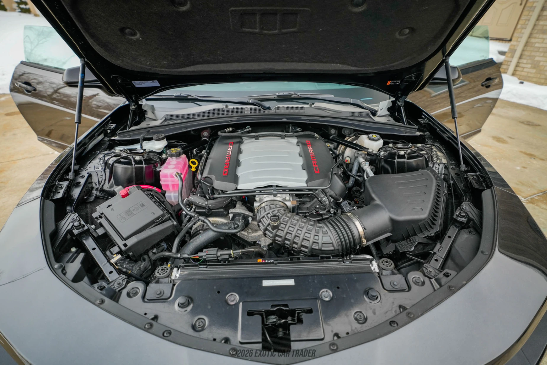 2024 Chevrolet Camaro - Engine Photo