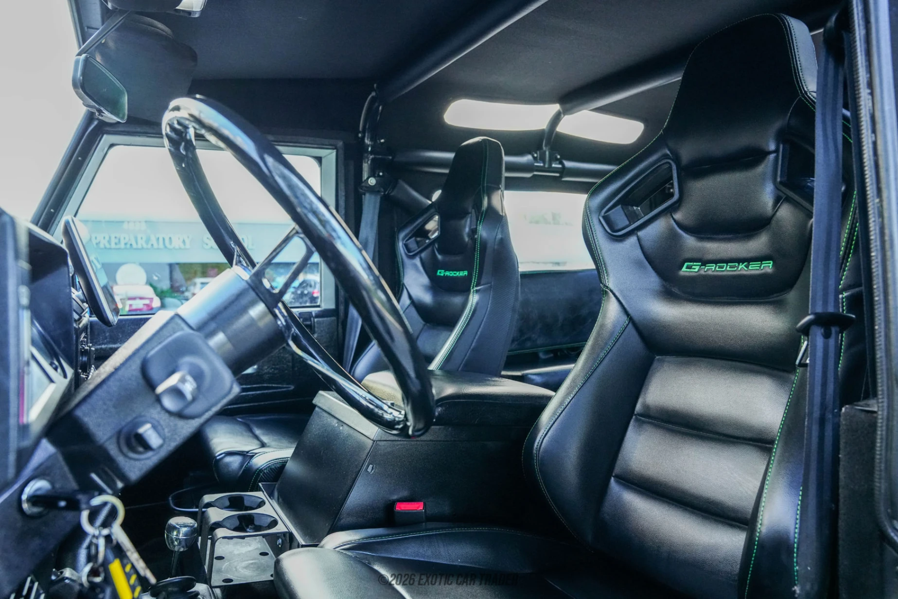 Land Rover Defender 90 Land Rover Defender 90 - Interior