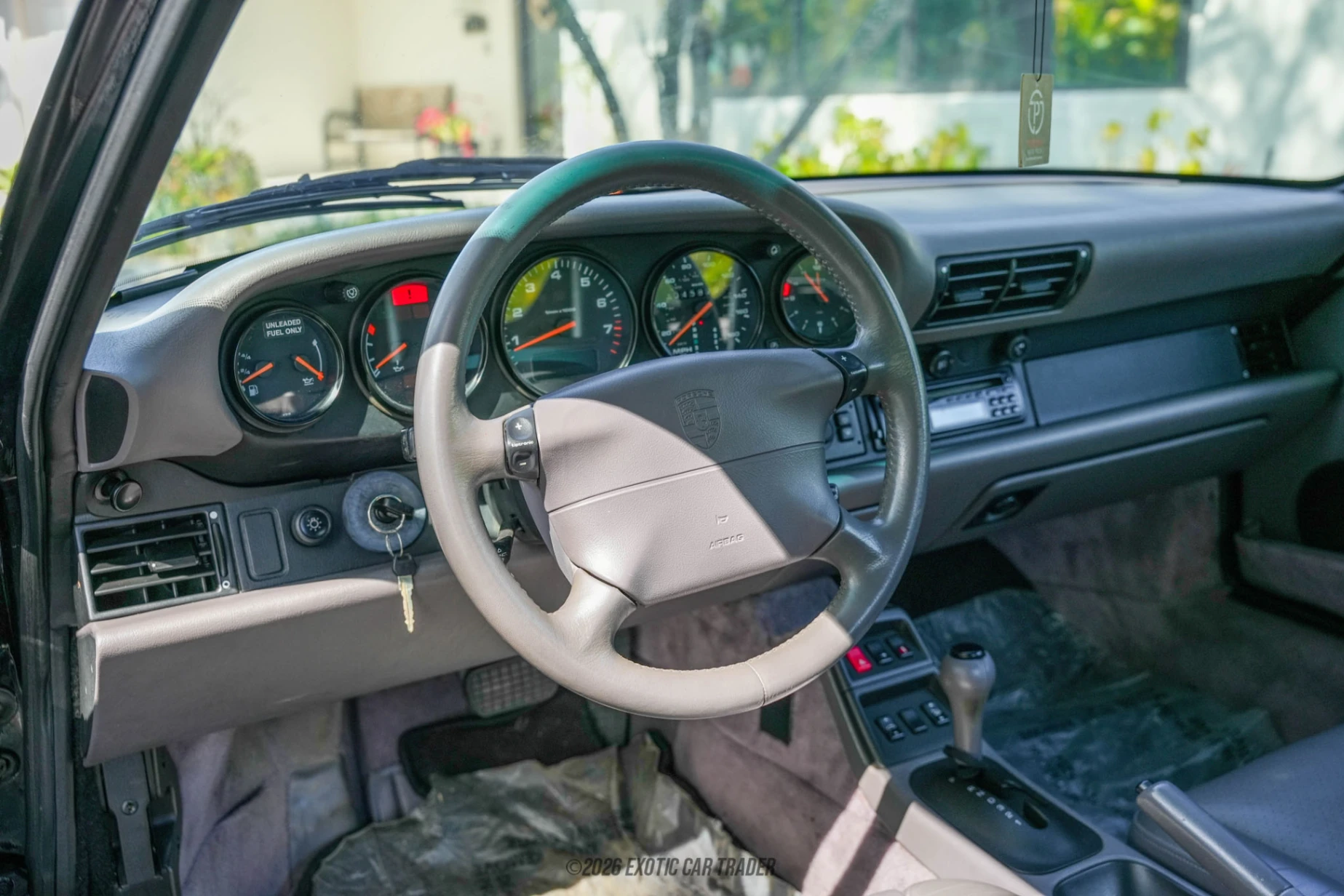 Porsche 911 Porsche 911 - Interior