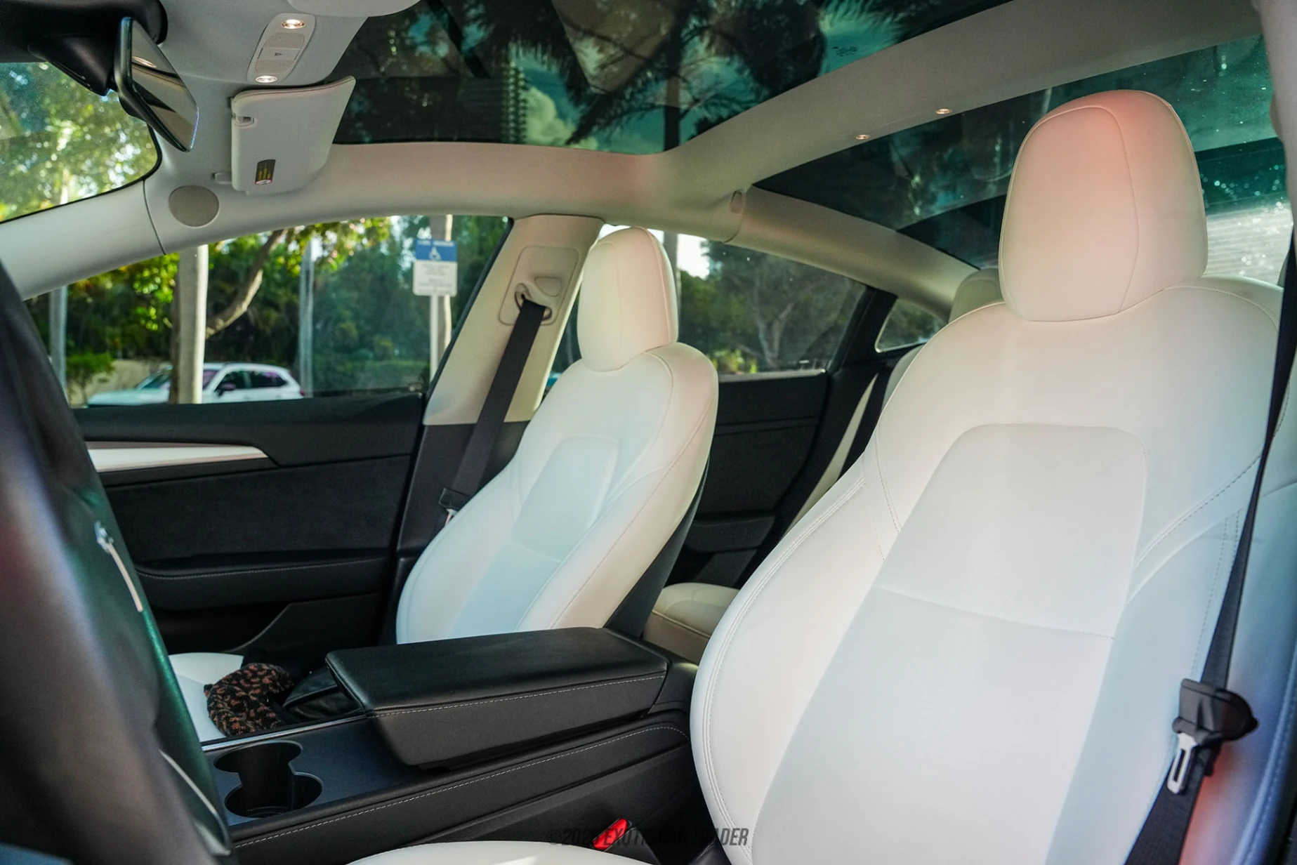 2022 Tesla Model 3 - Interior Photo