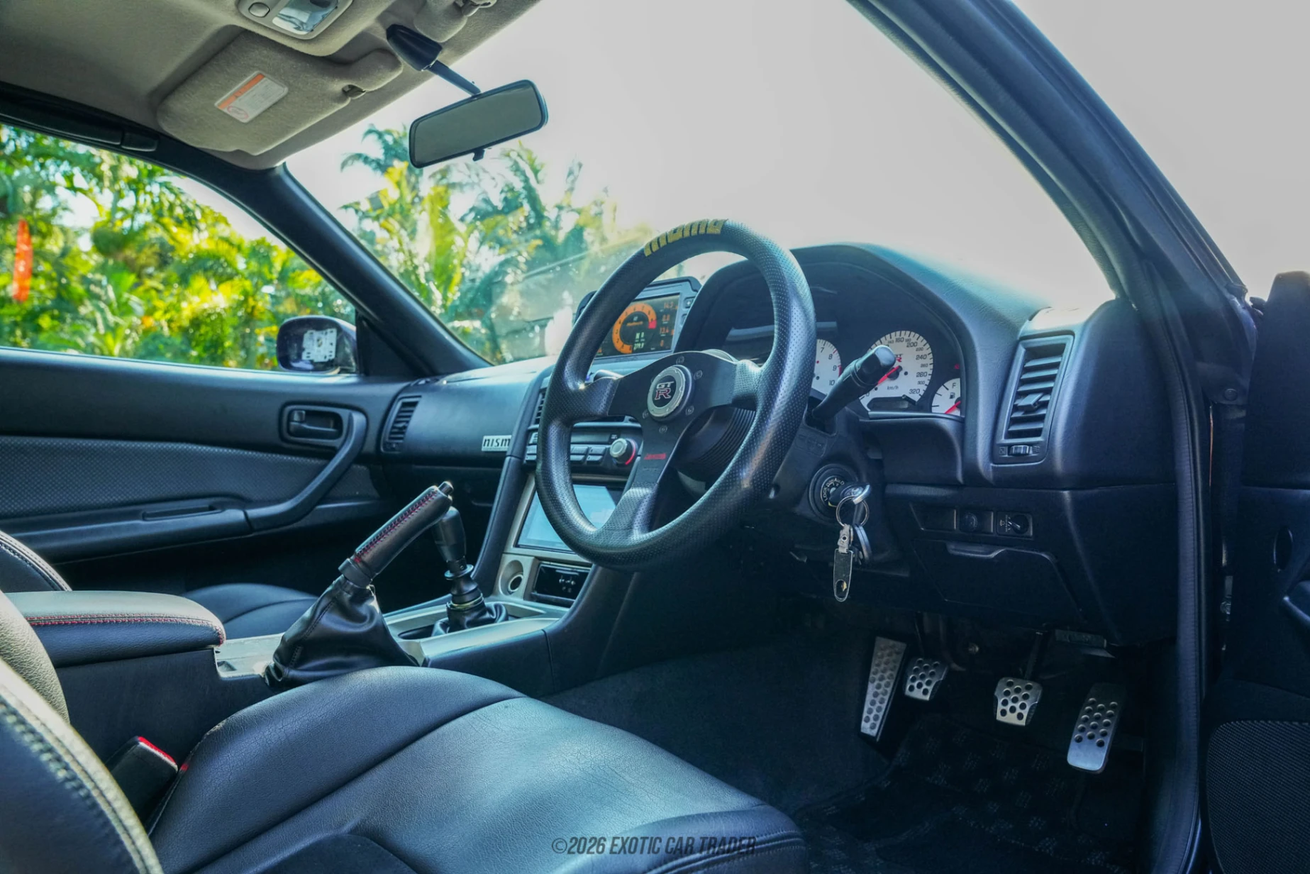 1999 Nissan Skyline - Interior Photo