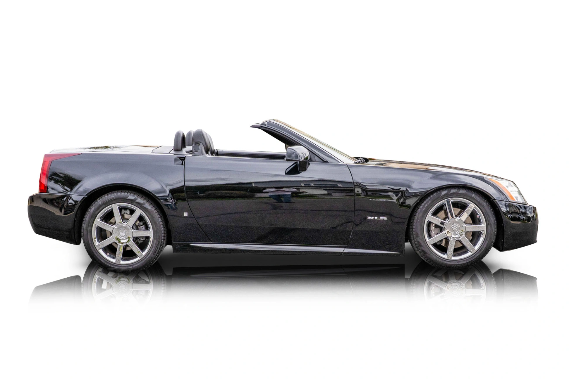 2006 Cadillac XLR - Passenger side
