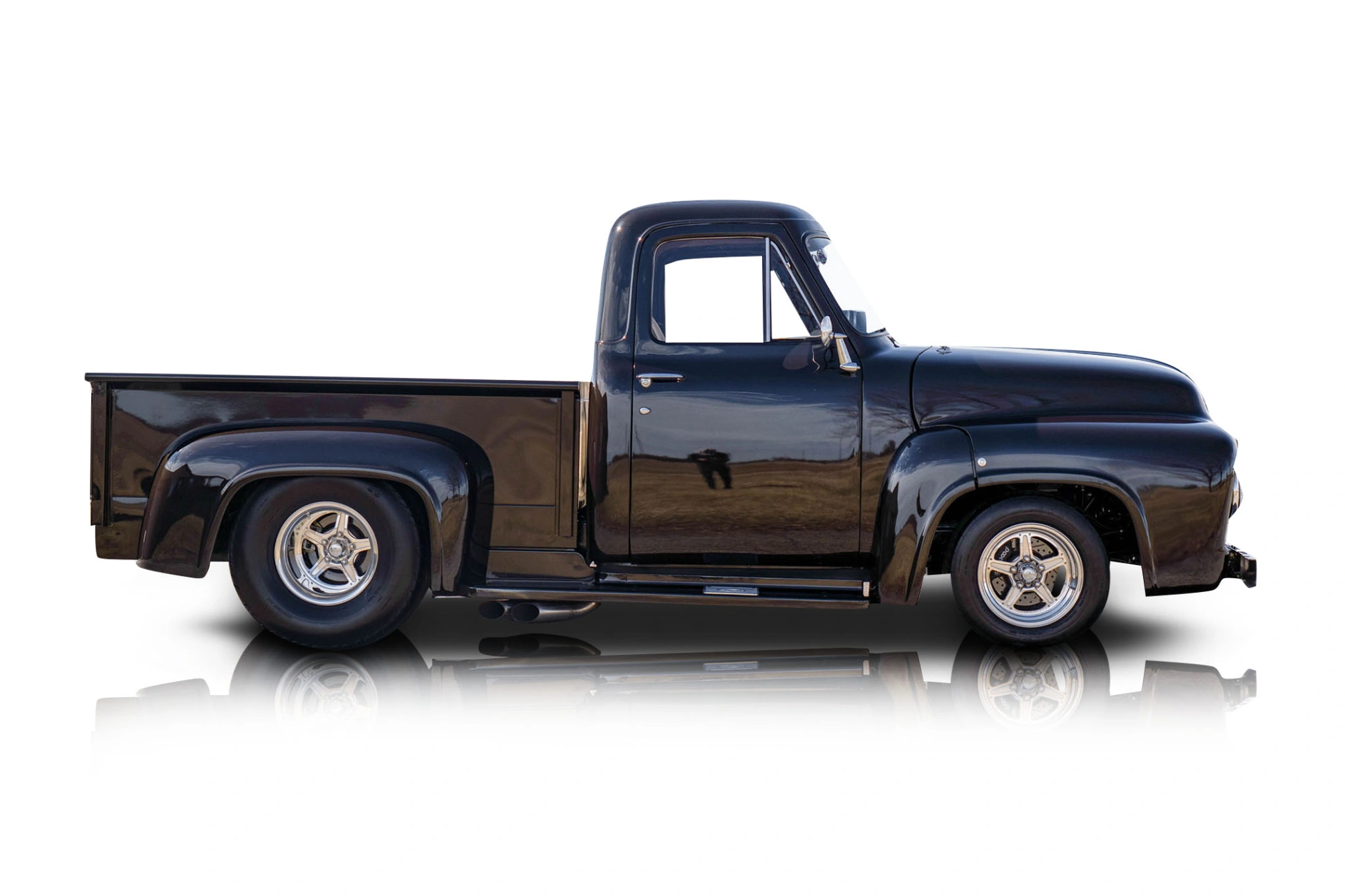 An incredible side shot photo of a Ford F-100 that you should buy.