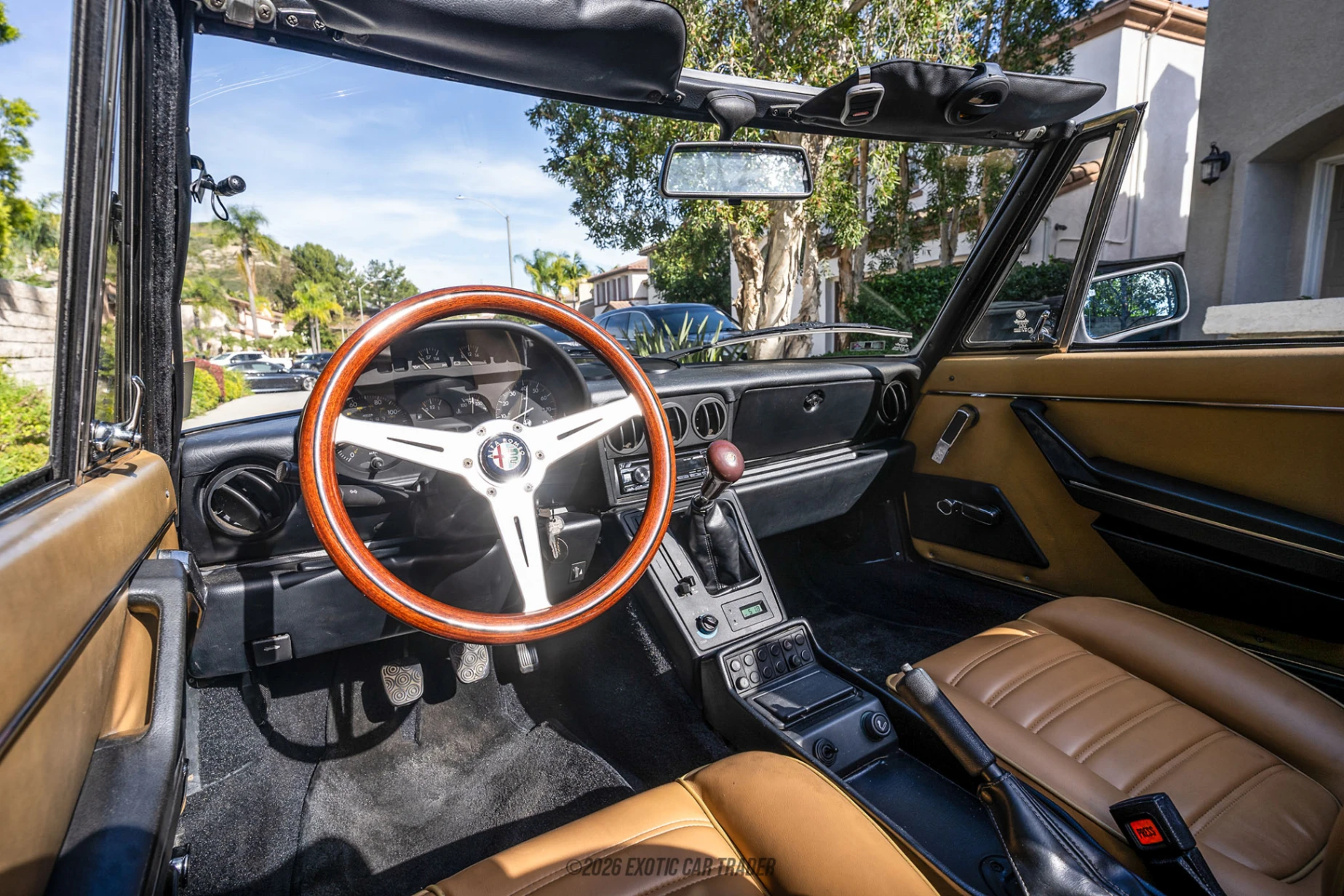 1989 Alfa Romeo Spider - Interior Photo