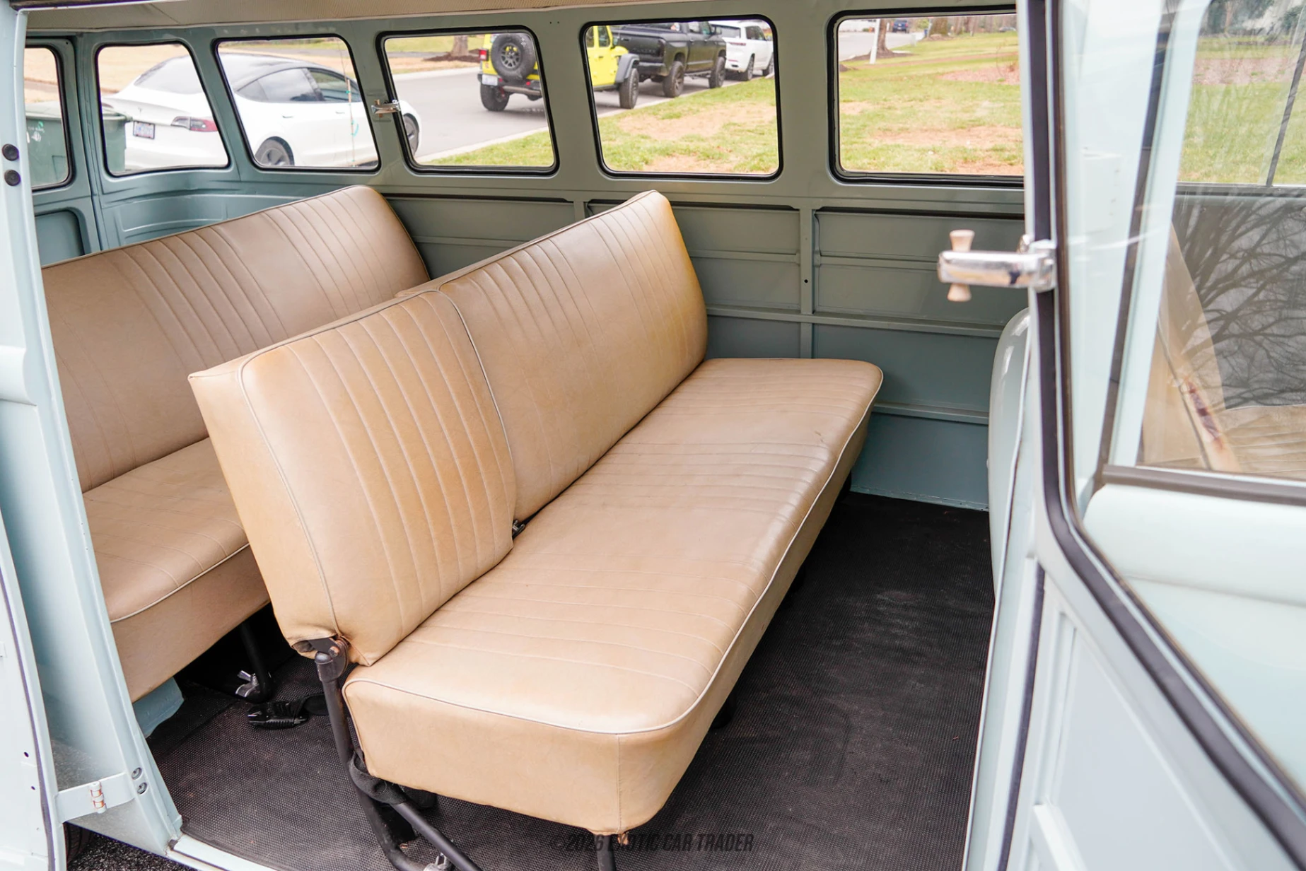 Volkswagen Type 2 Volkswagen Type 2 - Interior
