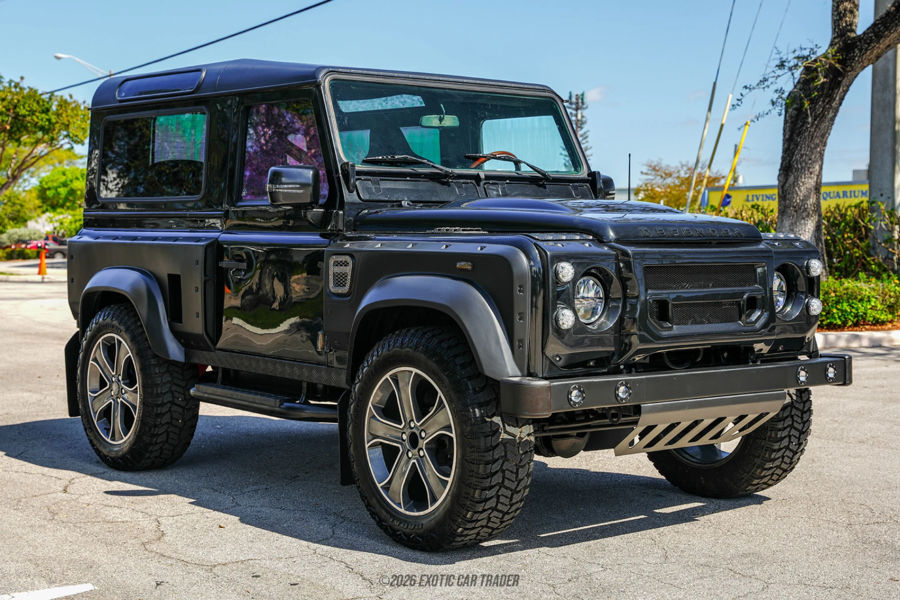 1990 Land Rover Defender 90 - Overview Photo