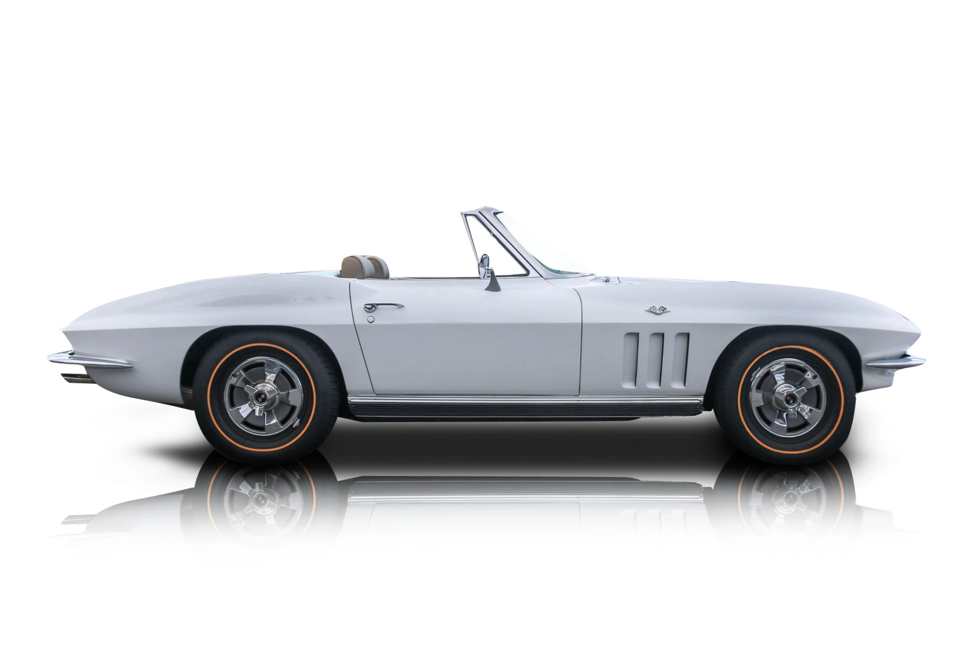An incredible side shot photo of a Chevrolet Corvette that you should buy.