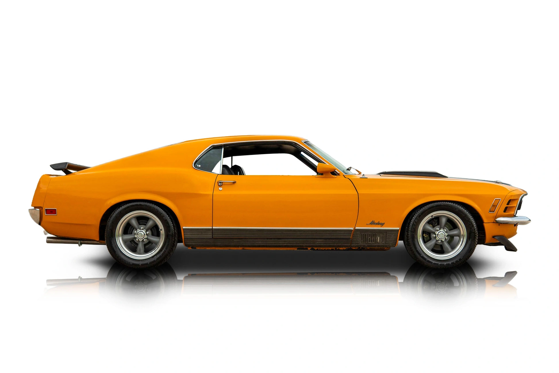 Passenger side photo of 1970 Ford Mustang
