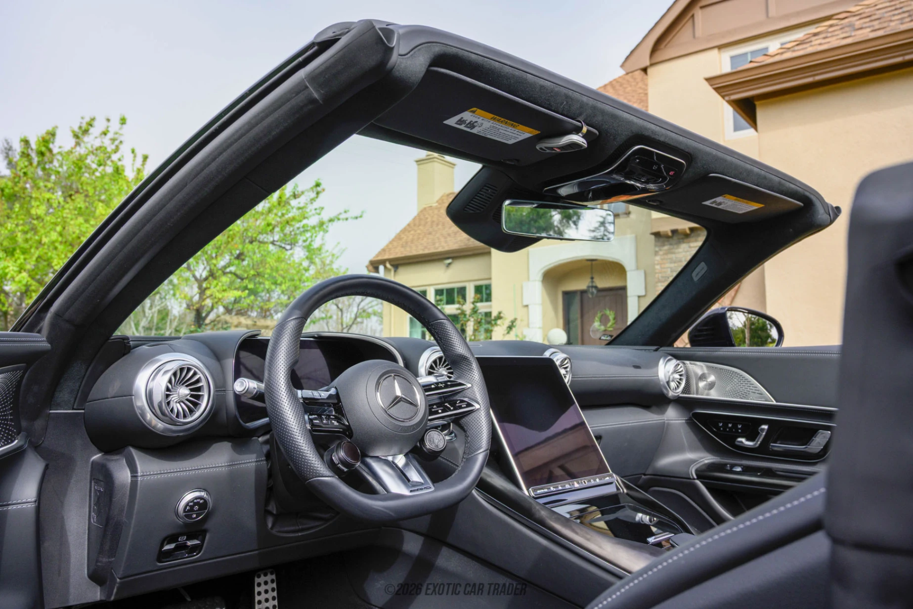 Mercedes-Benz SL63 AMG Mercedes-Benz SL63 AMG - Interior