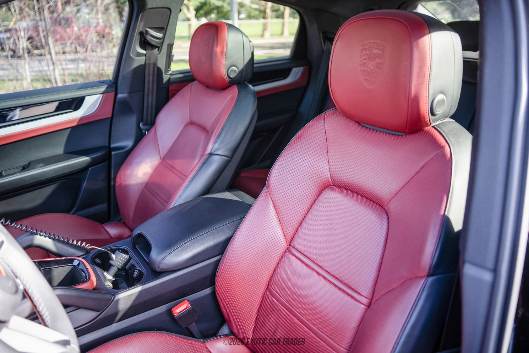 Porsche Cayenne Porsche Cayenne - Interior