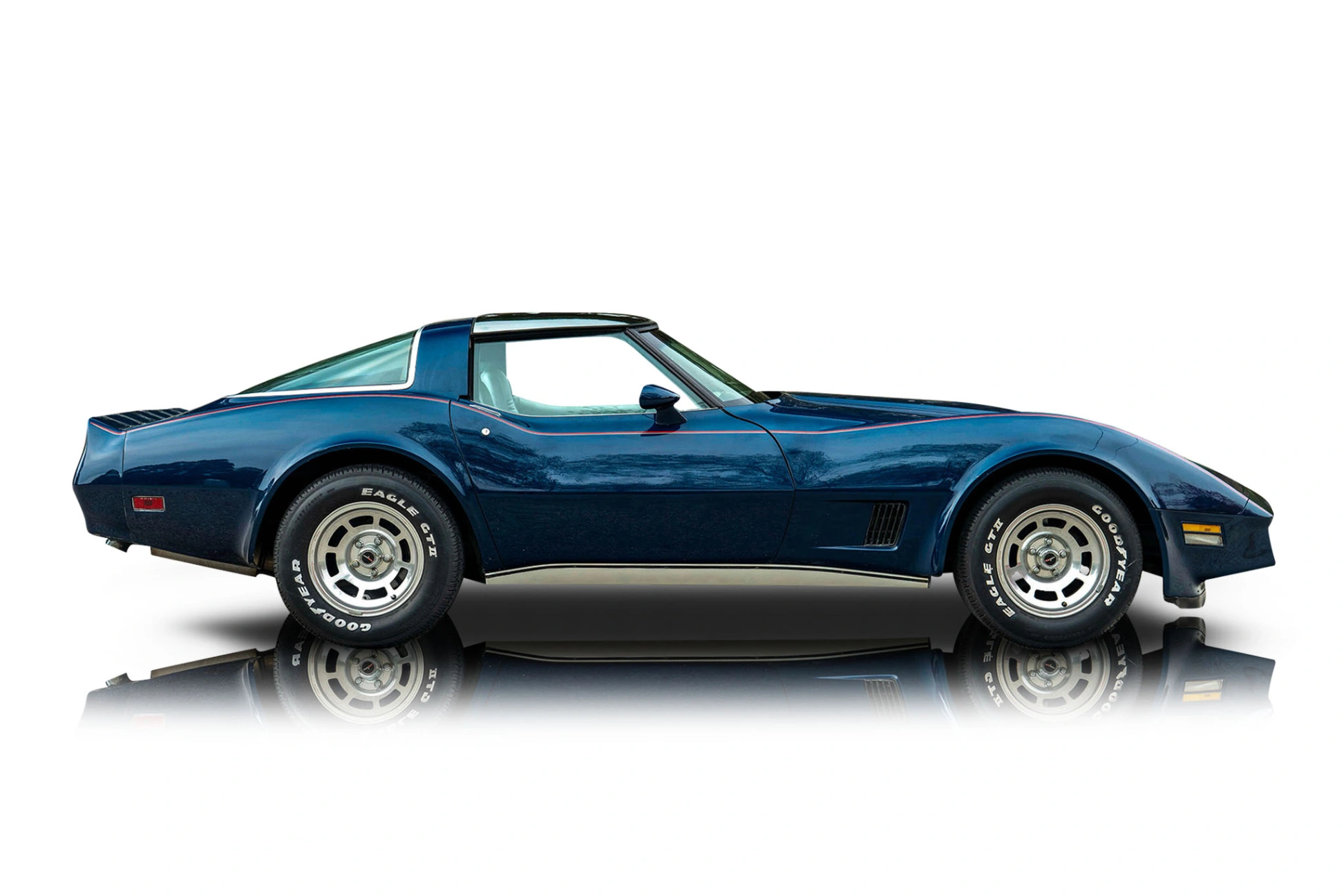 An incredible side shot photo of a Chevrolet Corvette that you should buy.