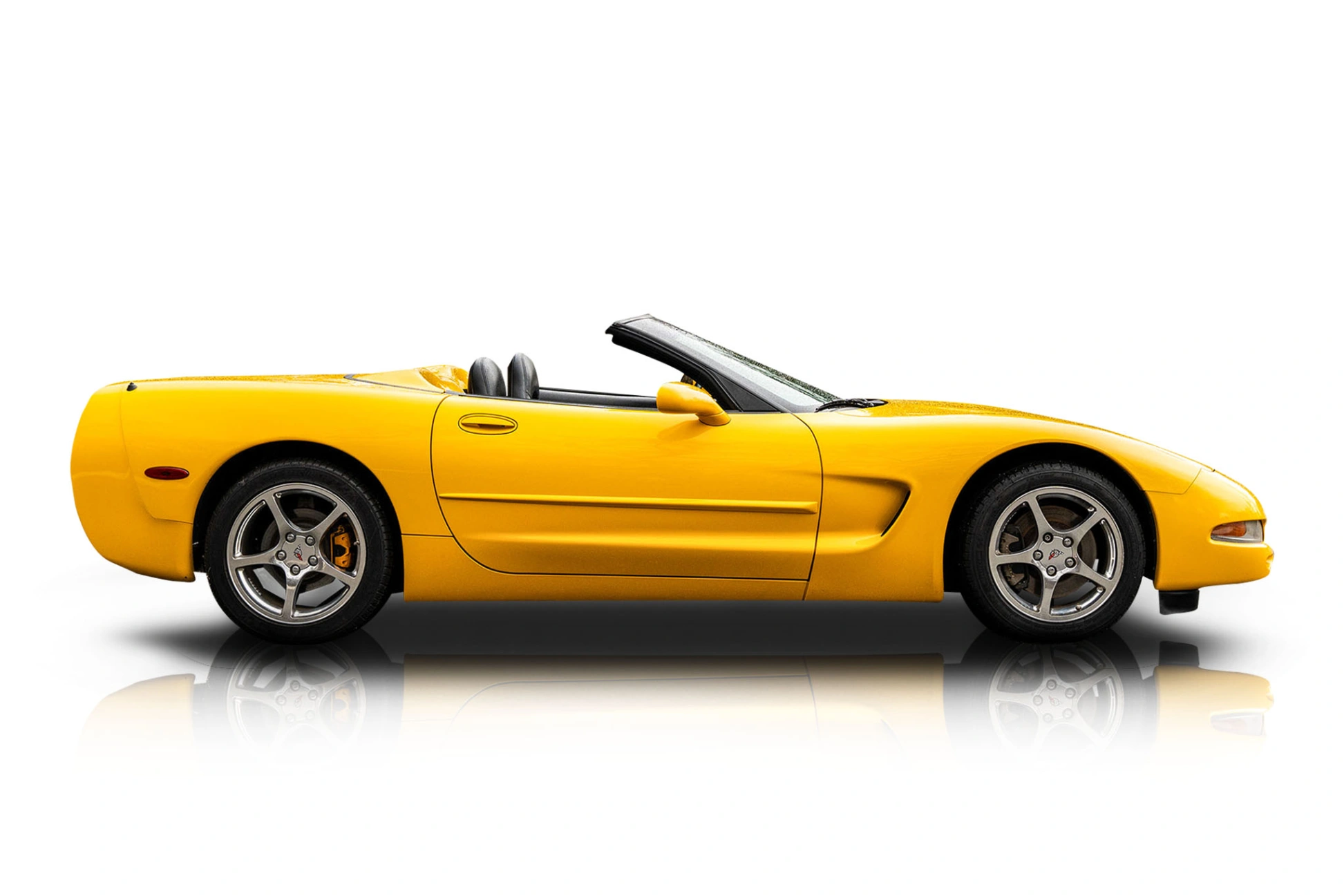 An incredible side shot photo of a Chevrolet Corvette that you should buy.
