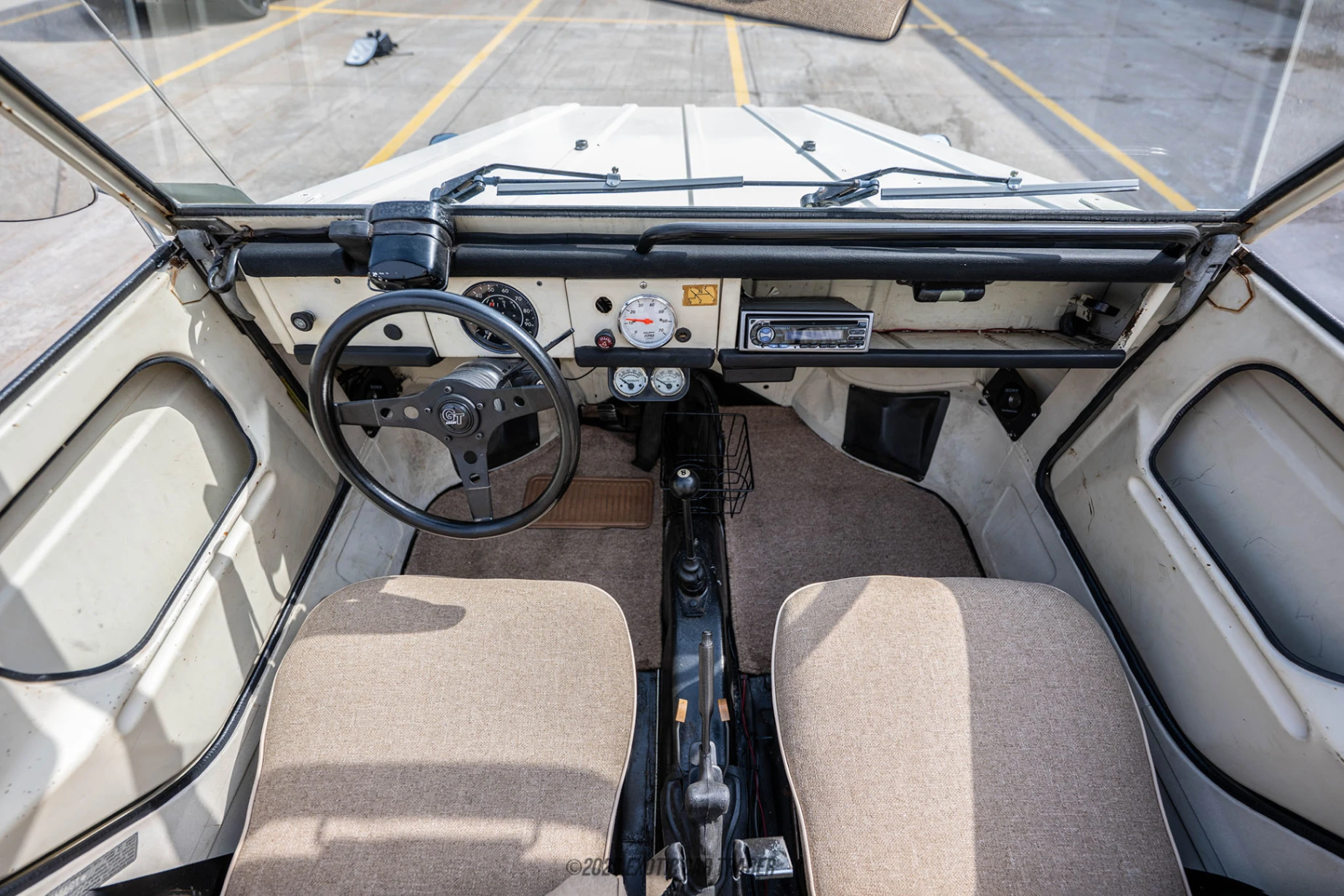 Volkswagen Thing Volkswagen Thing - Interior