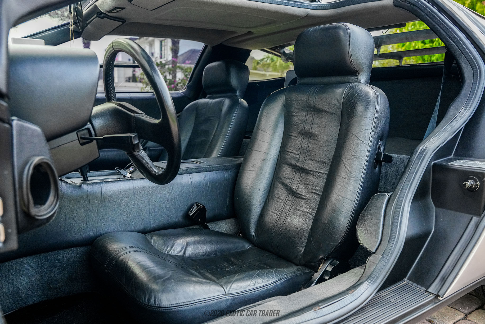 DeLorean DMC 12 DeLorean DMC 12 - Interior