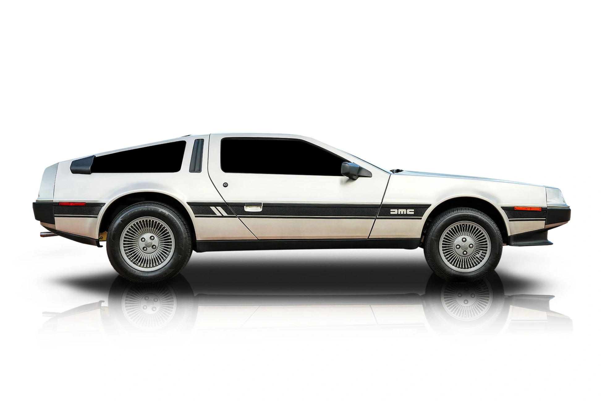 An incredible side shot photo of a DeLorean DMC 12 that you should buy.