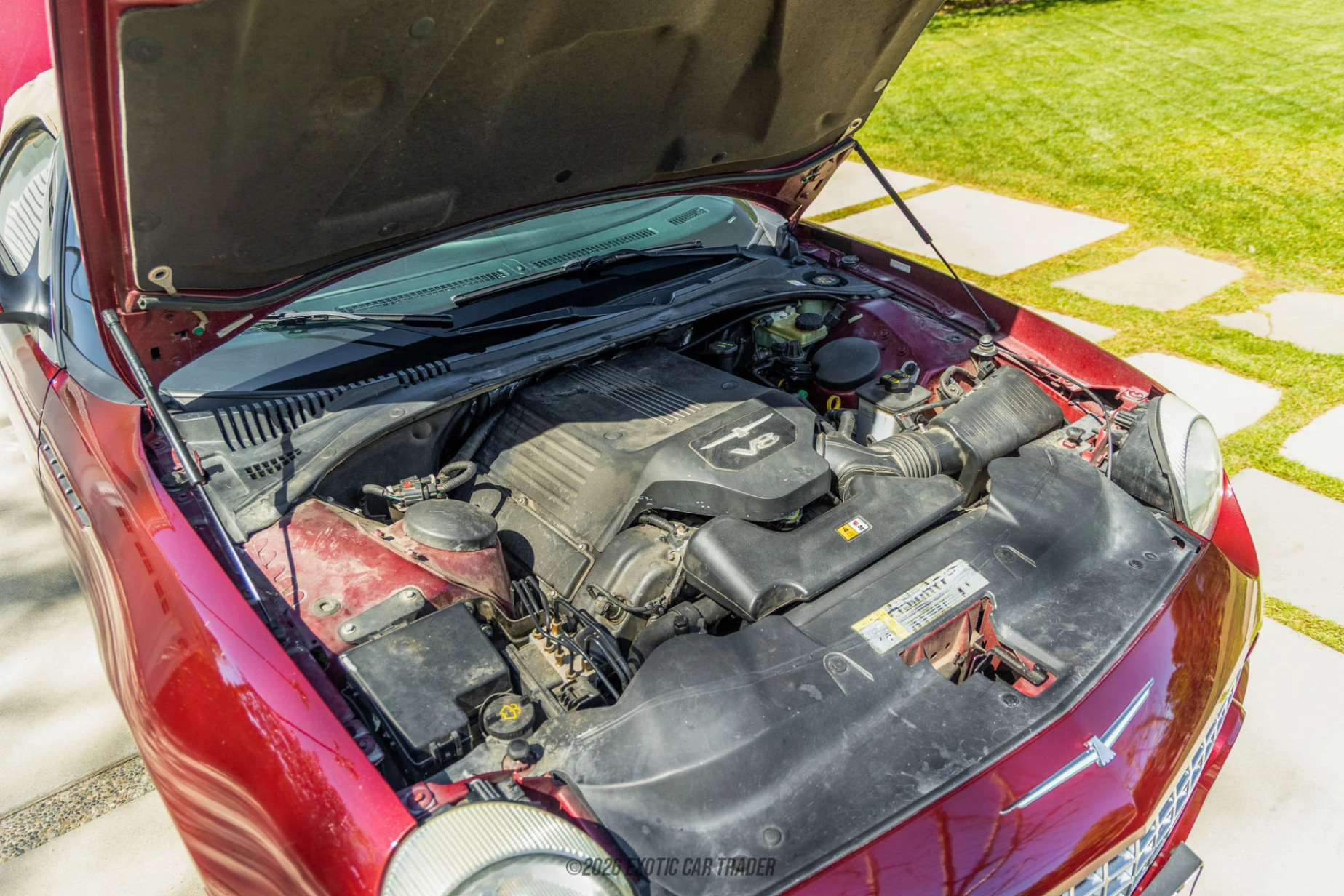 2004 Ford Thunderbird - Engine Photo