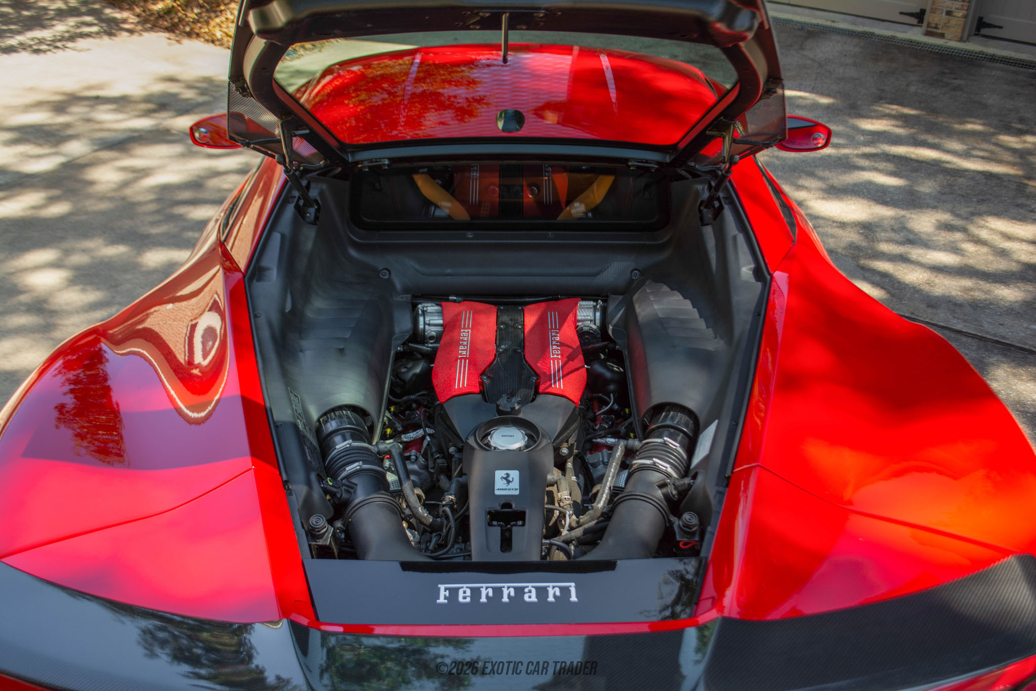 2017 Ferrari 488 GTB - Engine Photo