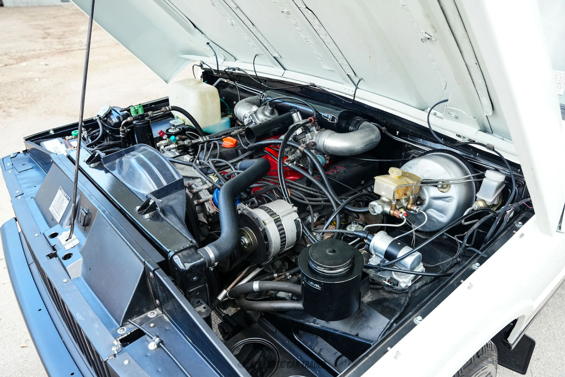 1984 Land Rover Range Rover - Engine Photo