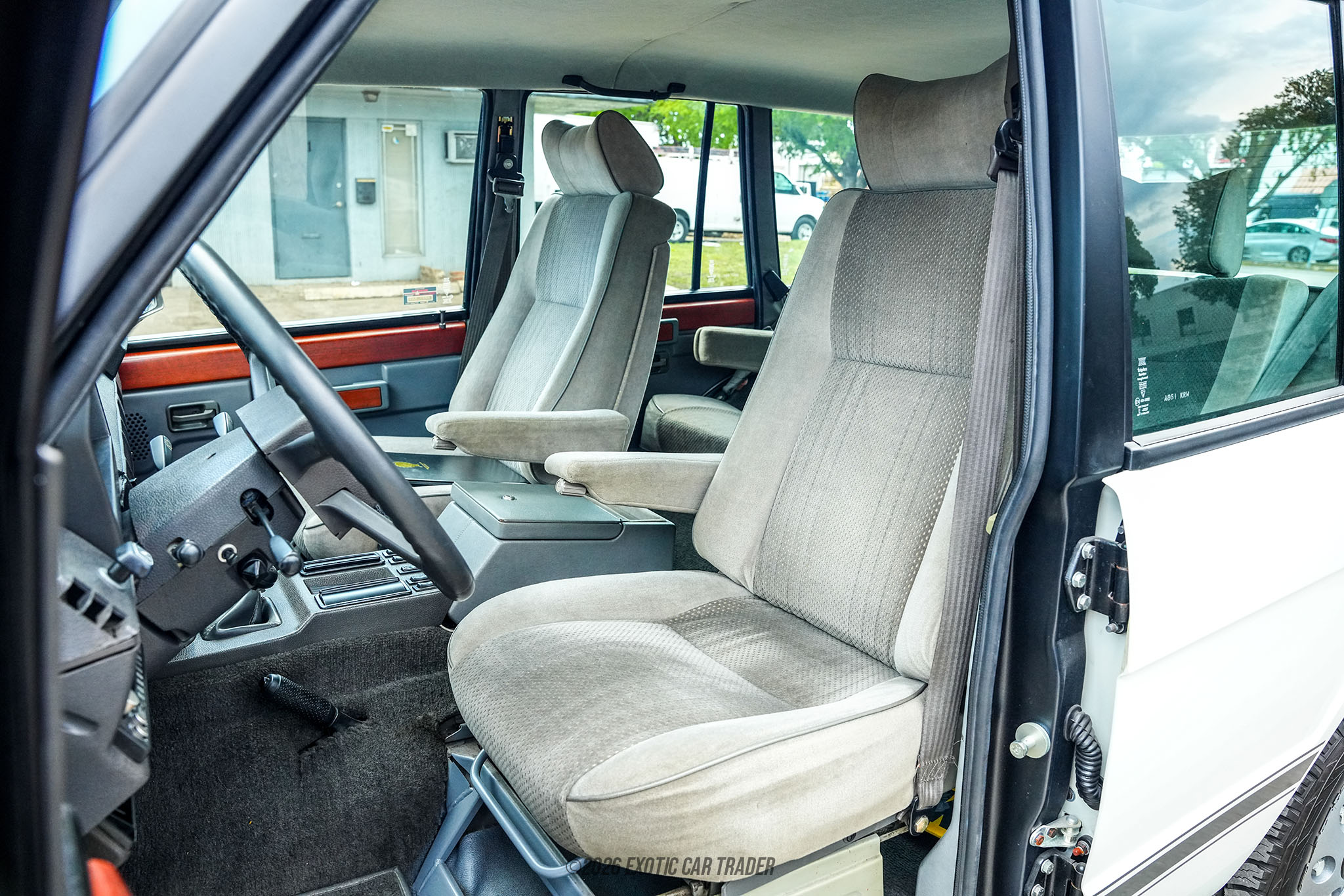 1984 Land Rover Range Rover - Interior Photo