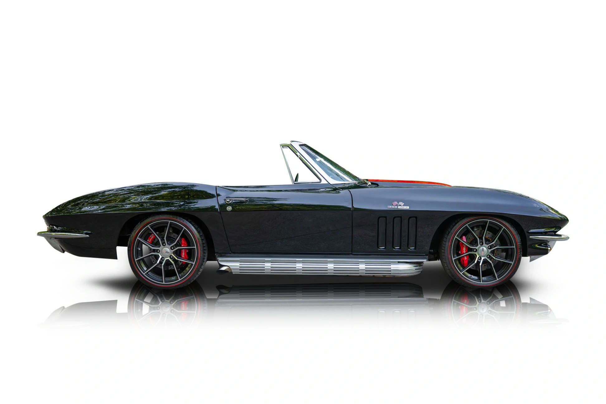 An incredible side shot photo of a Chevrolet Corvette that you should buy.