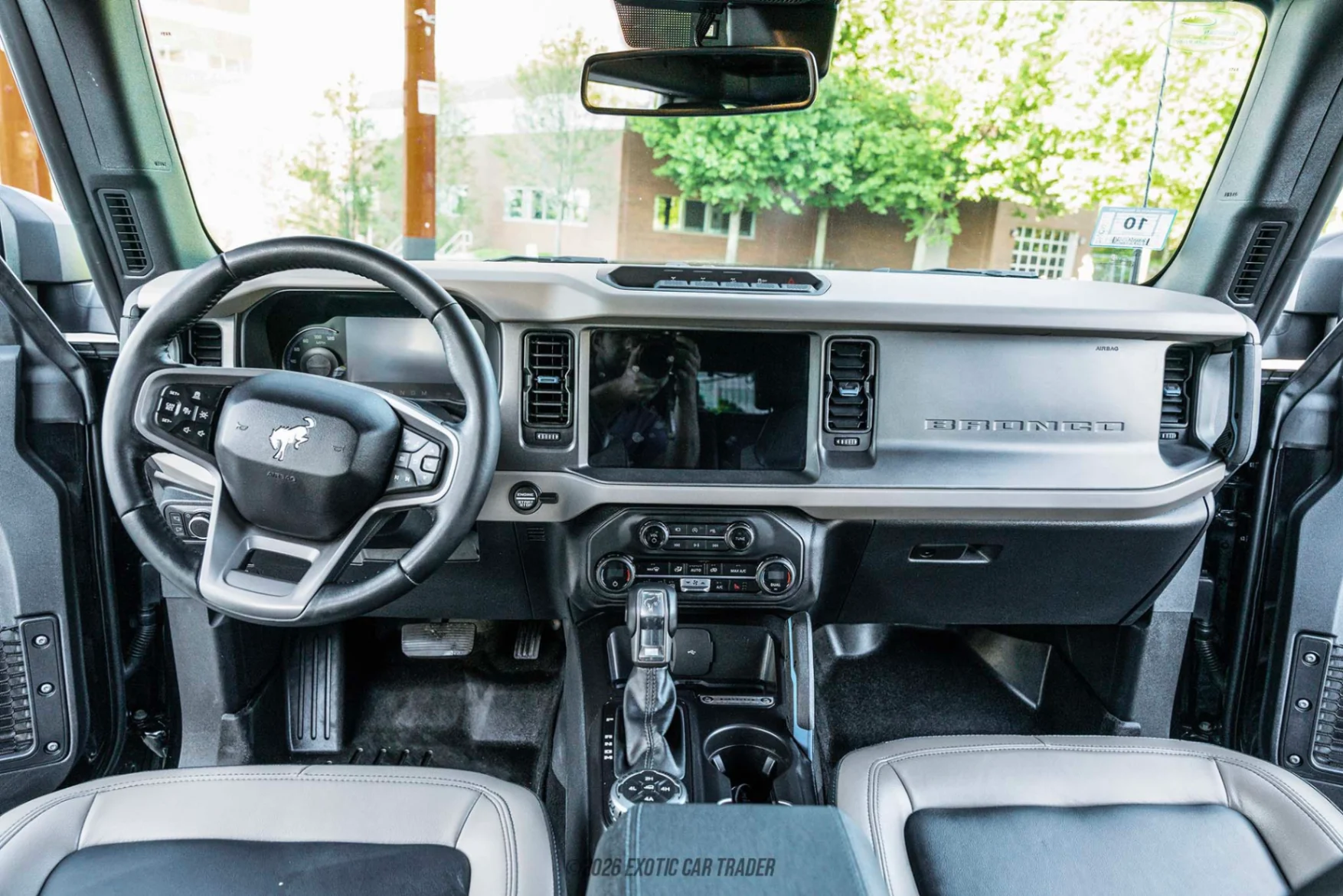 2024 Ford Bronco - Interior Photo