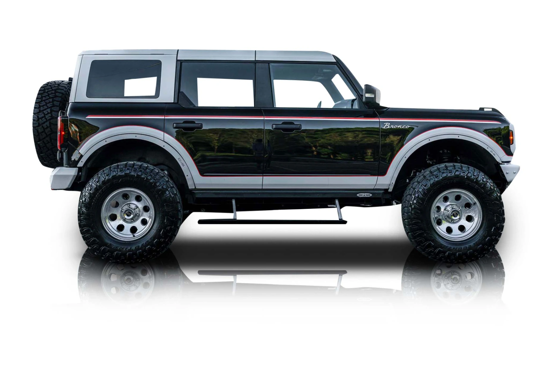 2024 Ford Bronco - Passenger side
