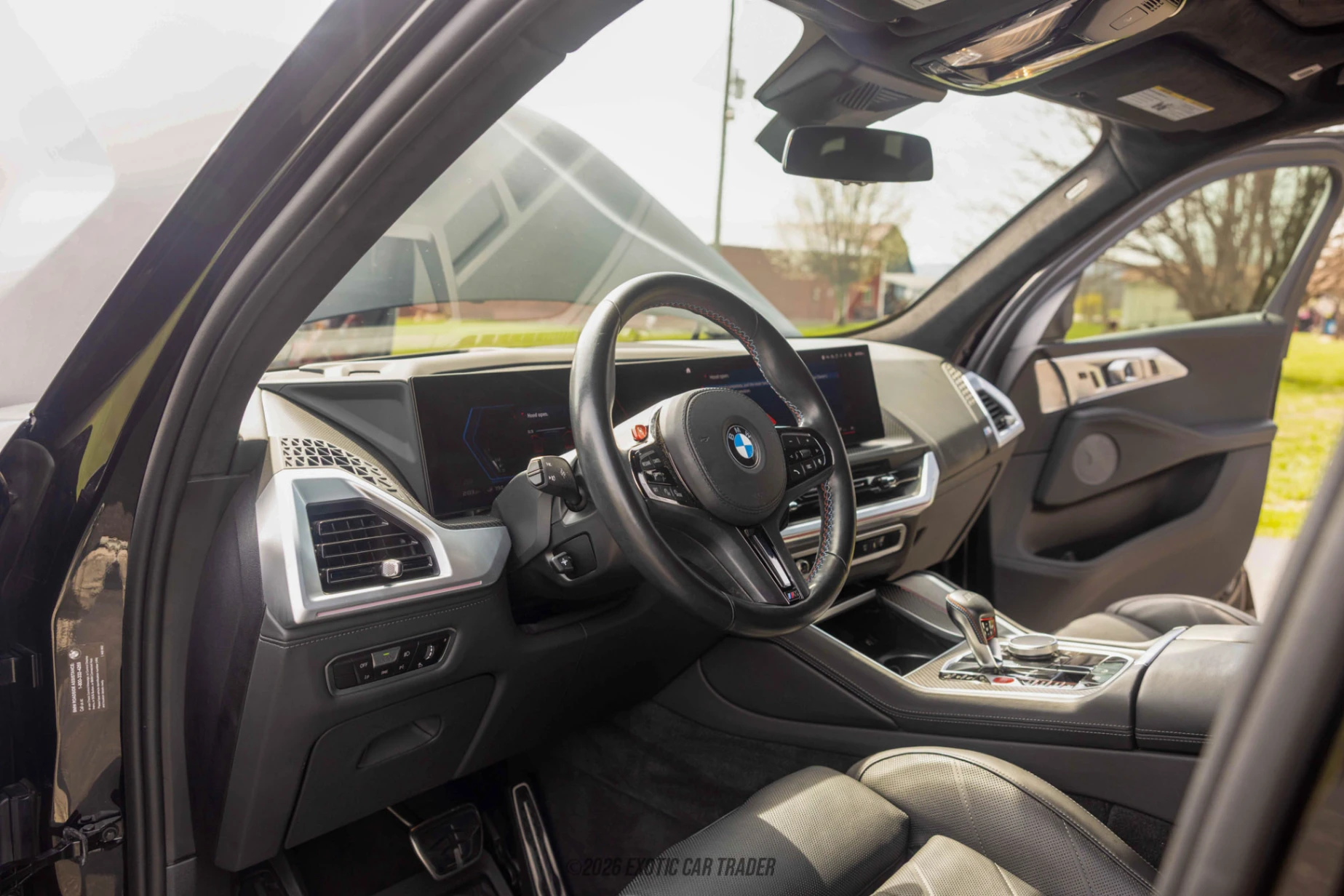 2023 BMW XM - Interior Photo