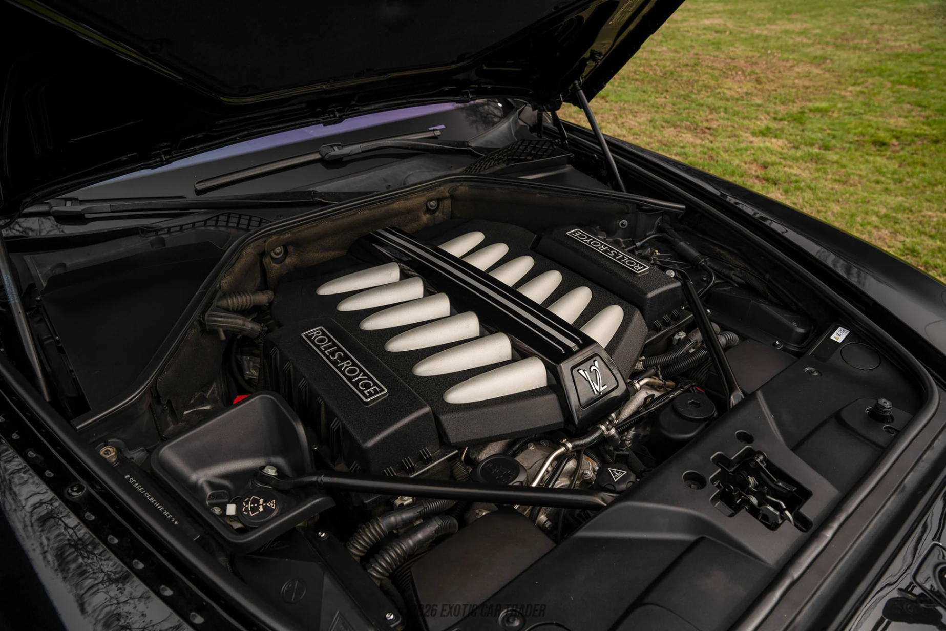 2014 Rolls-Royce Ghost - Engine Photo