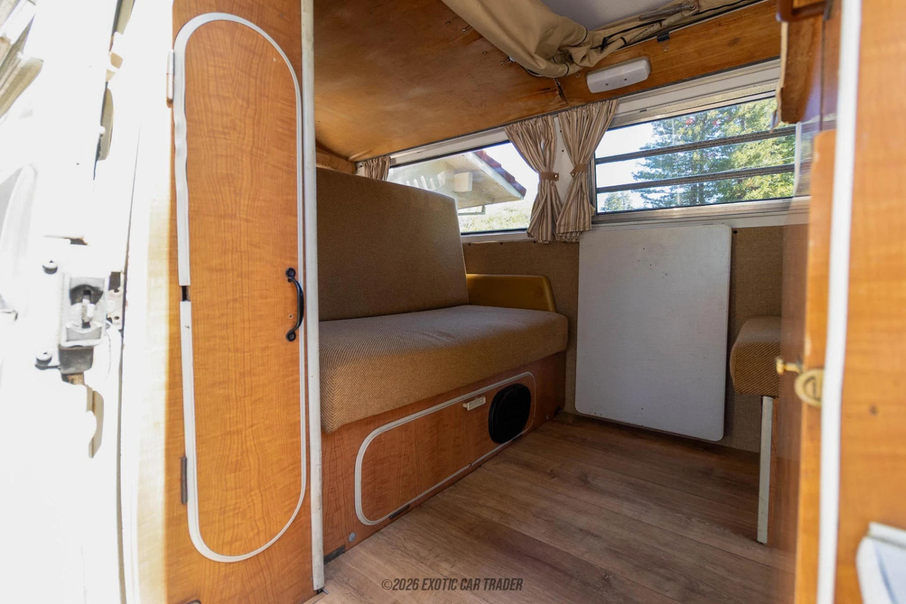 Volkswagen Type 2 Volkswagen Type 2 - Interior