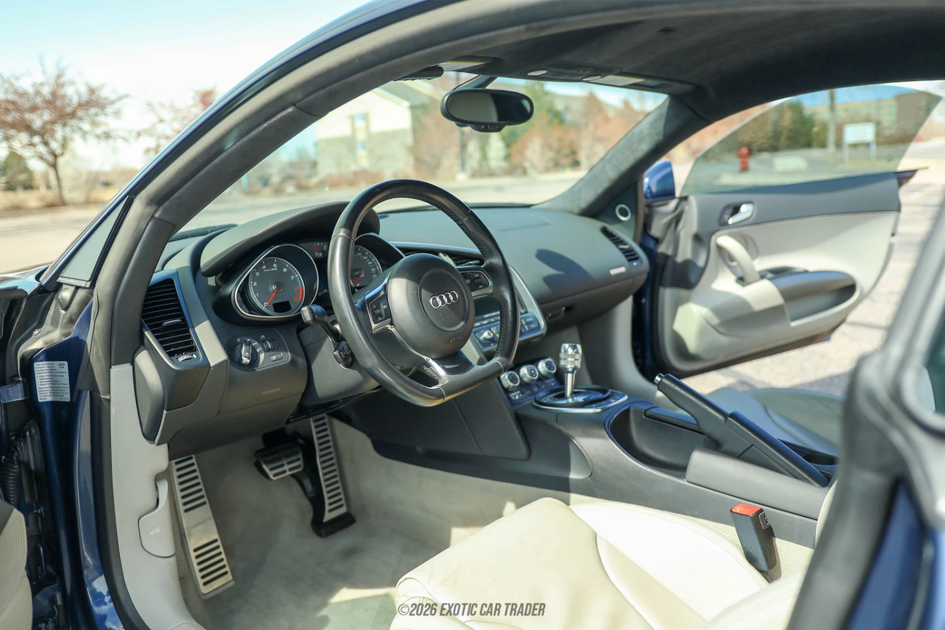 Audi R8 Audi R8 - Interior