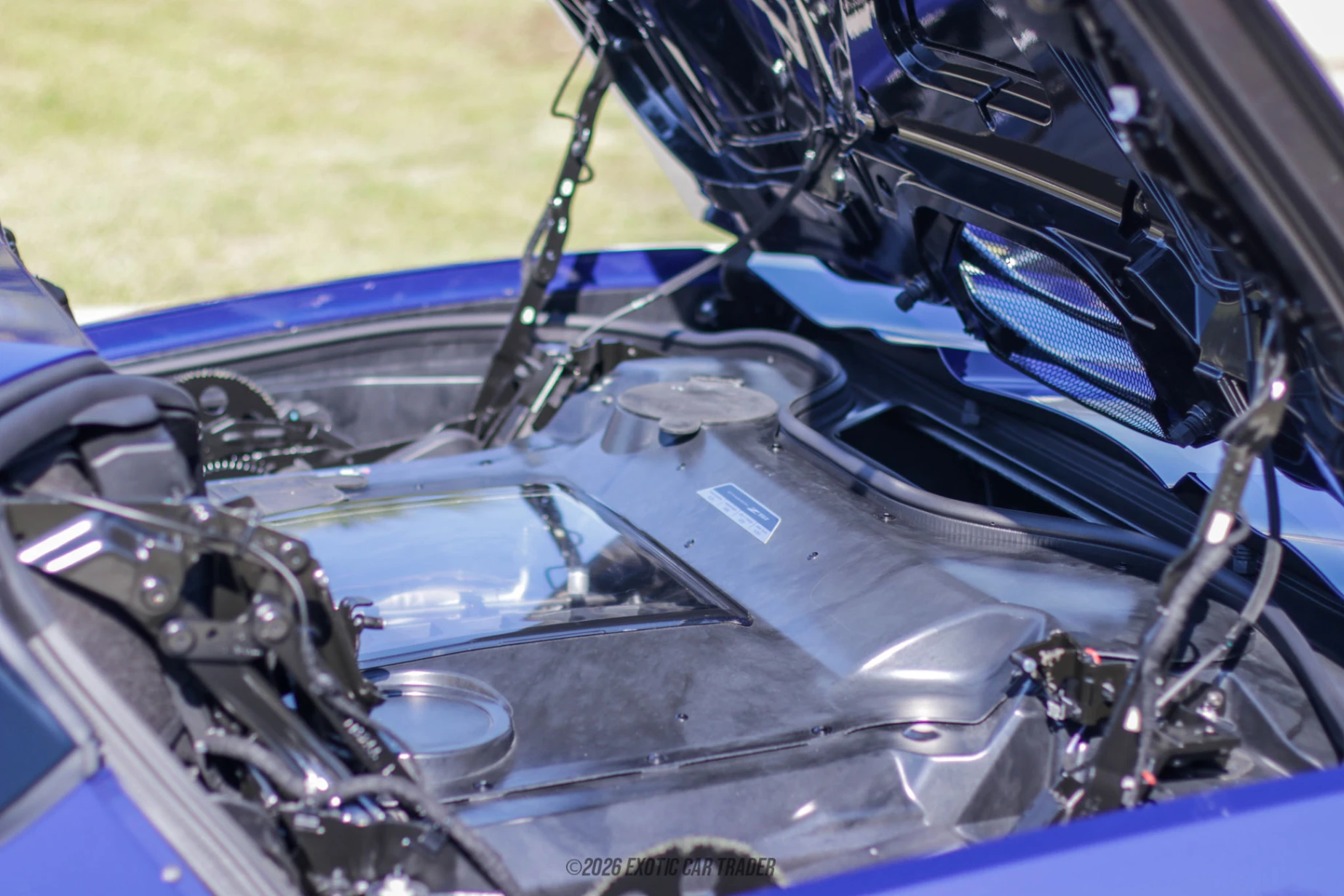 2025 Chevrolet Corvette - Engine Photo