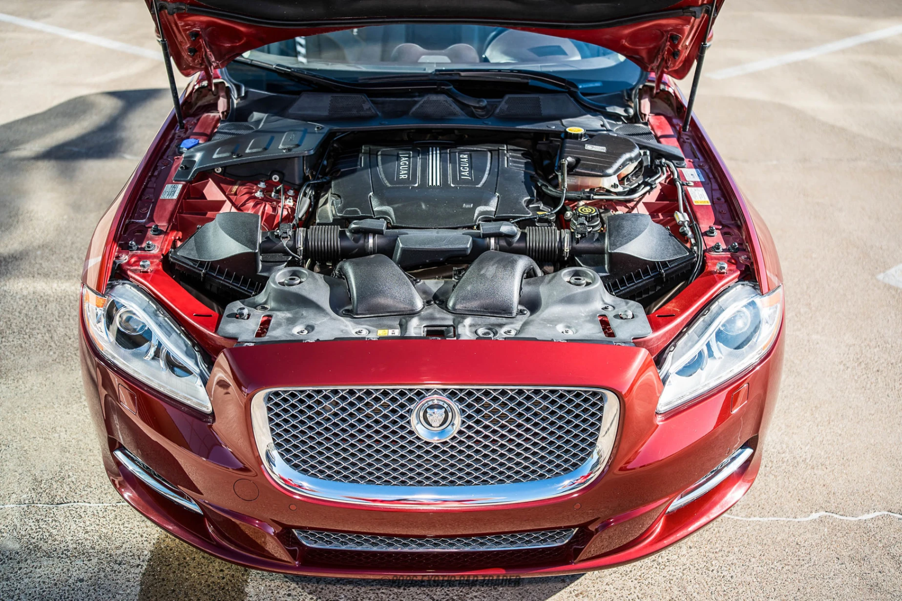 2012 Jaguar XJ - Engine Photo