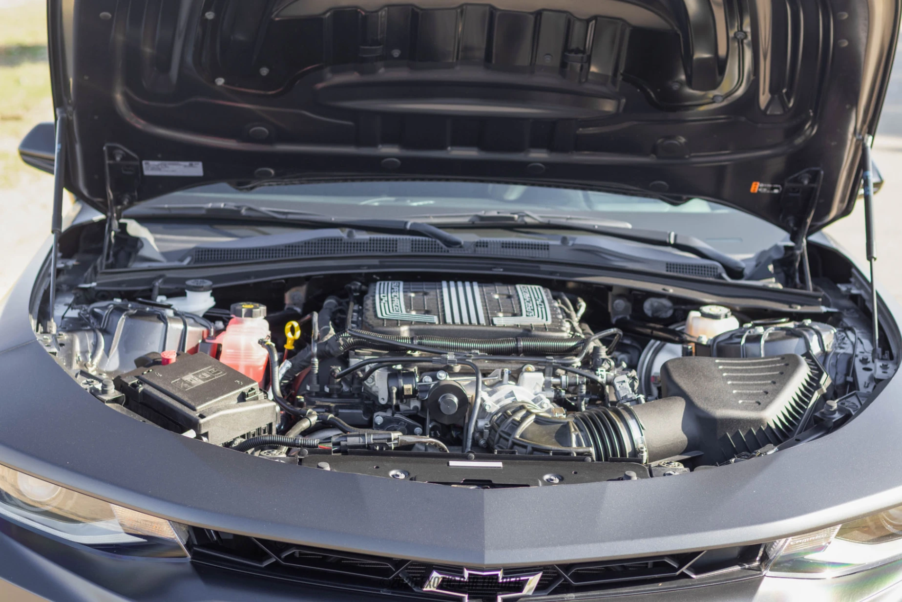 2024 Chevrolet Camaro - Engine Photo