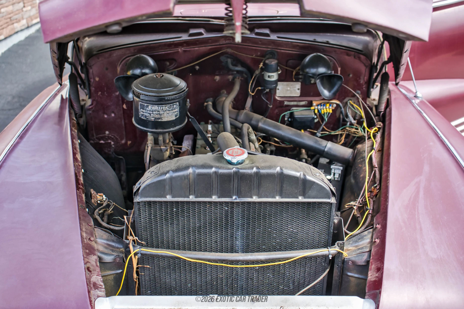 1946 Pontiac Streamliner - Engine Photo