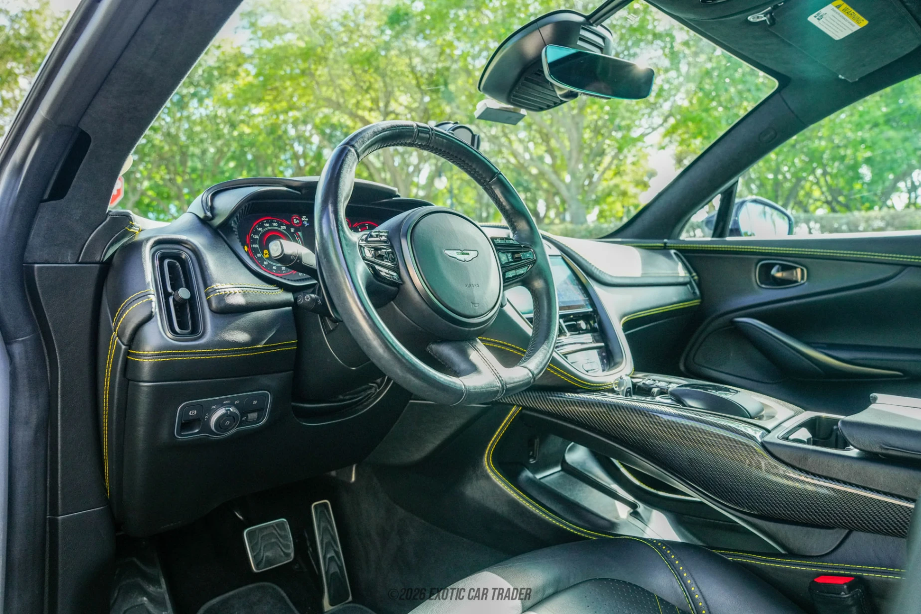 Aston Martin DBX Aston Martin DBX - Interior