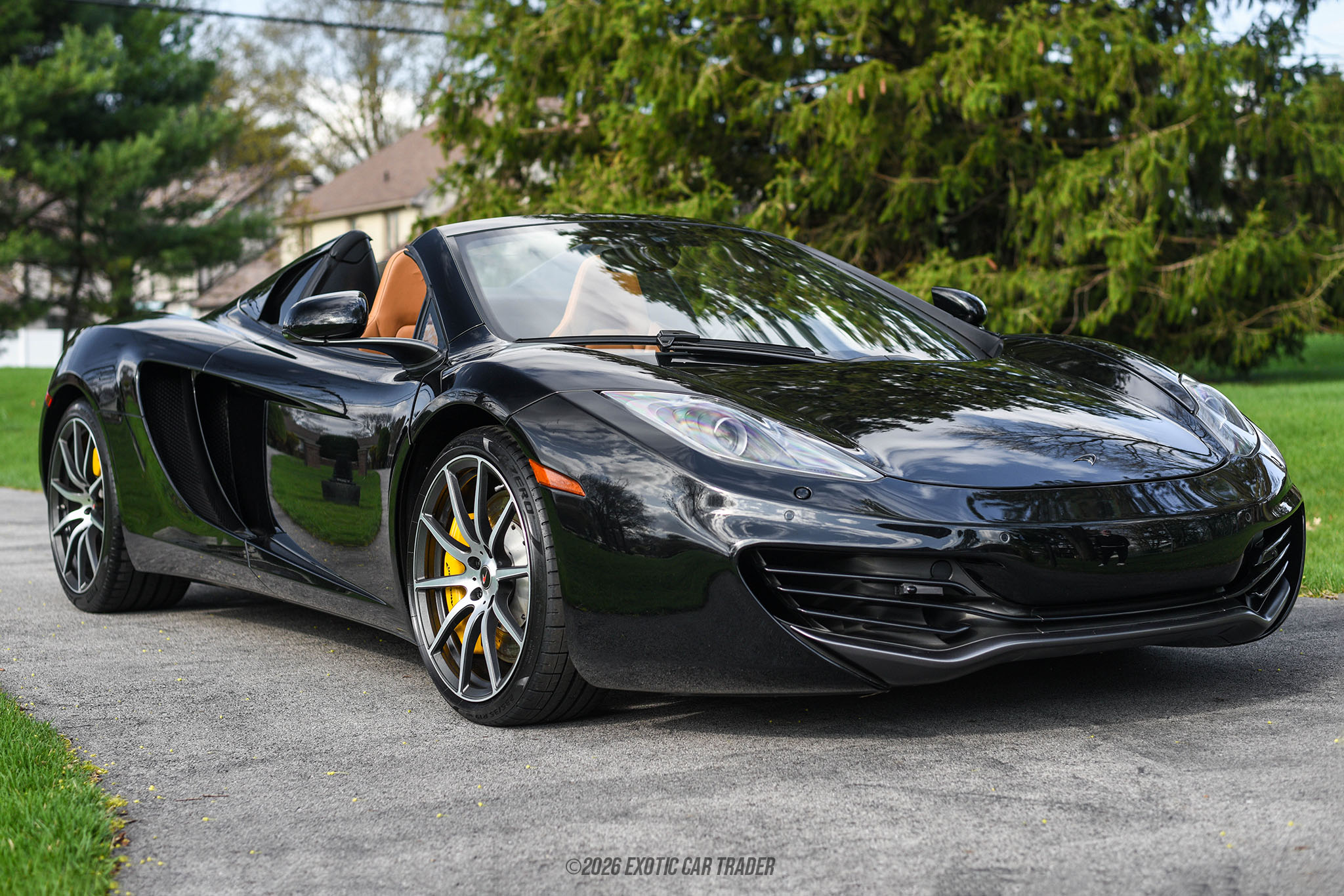 2013 McLaren MP4-12C - Overview Photo