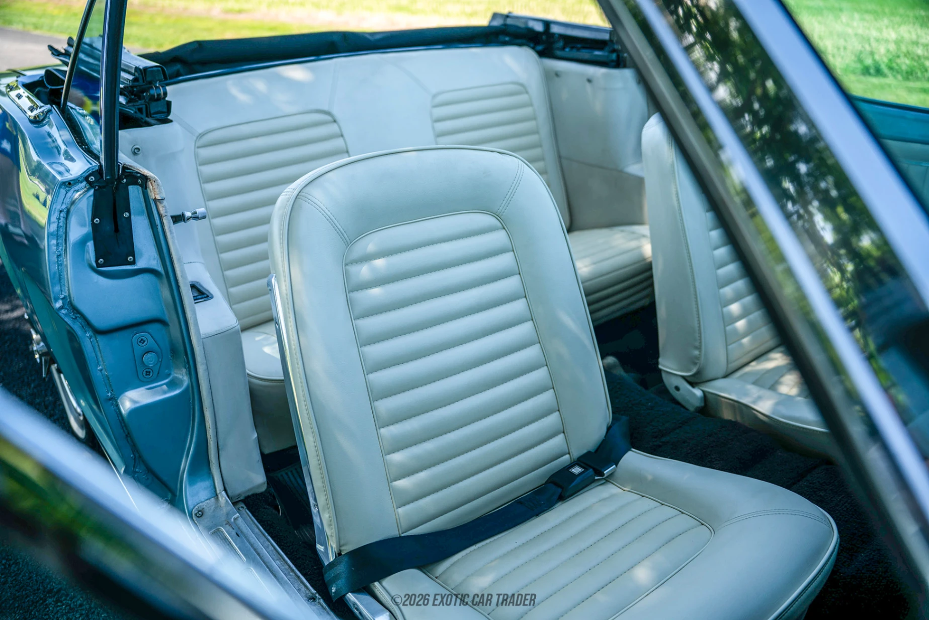 Ford Mustang Ford Mustang - Interior