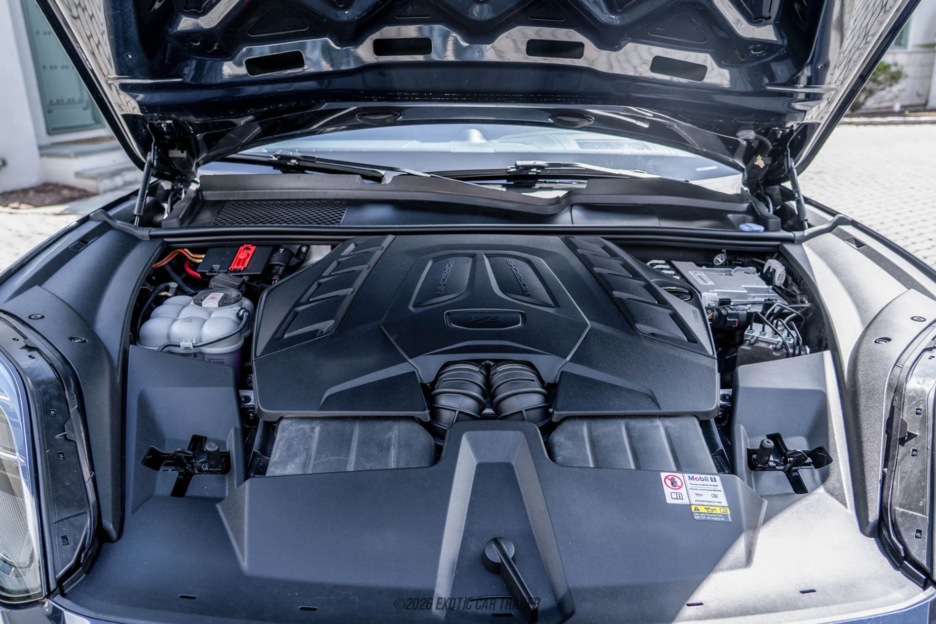 2024 Porsche Cayenne - Engine Photo
