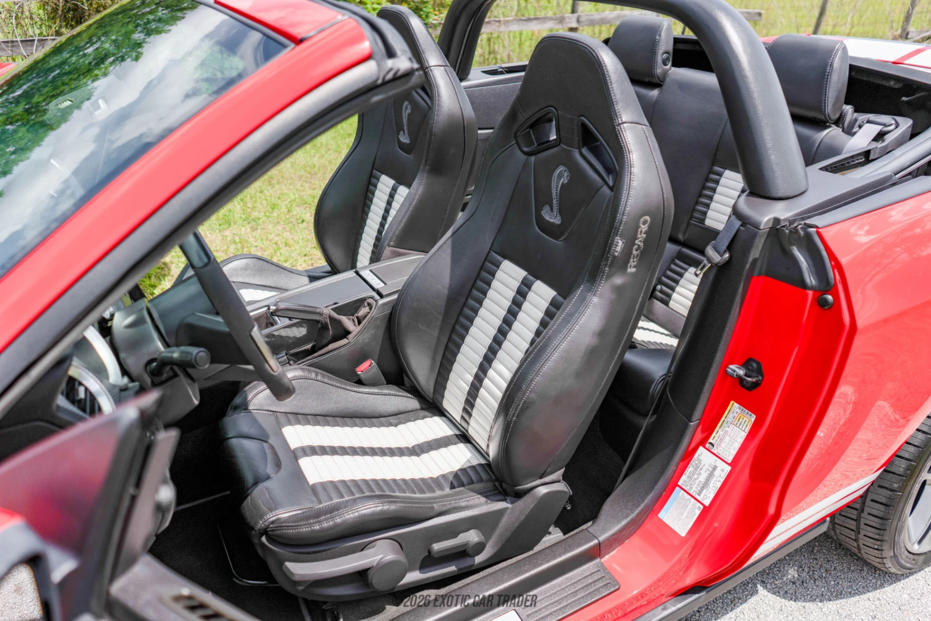 Ford Mustang Ford Mustang - Interior