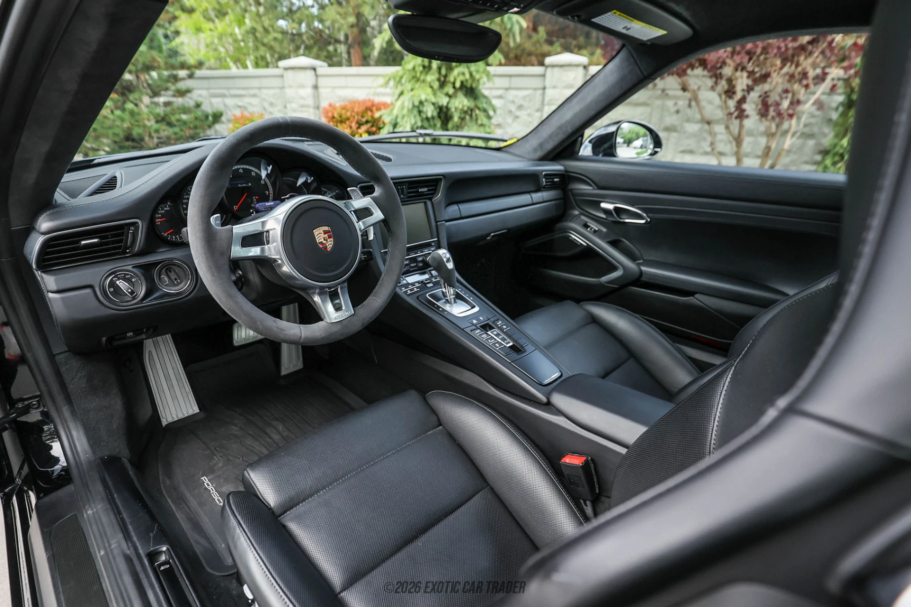 Porsche 911 Porsche 911 - Interior