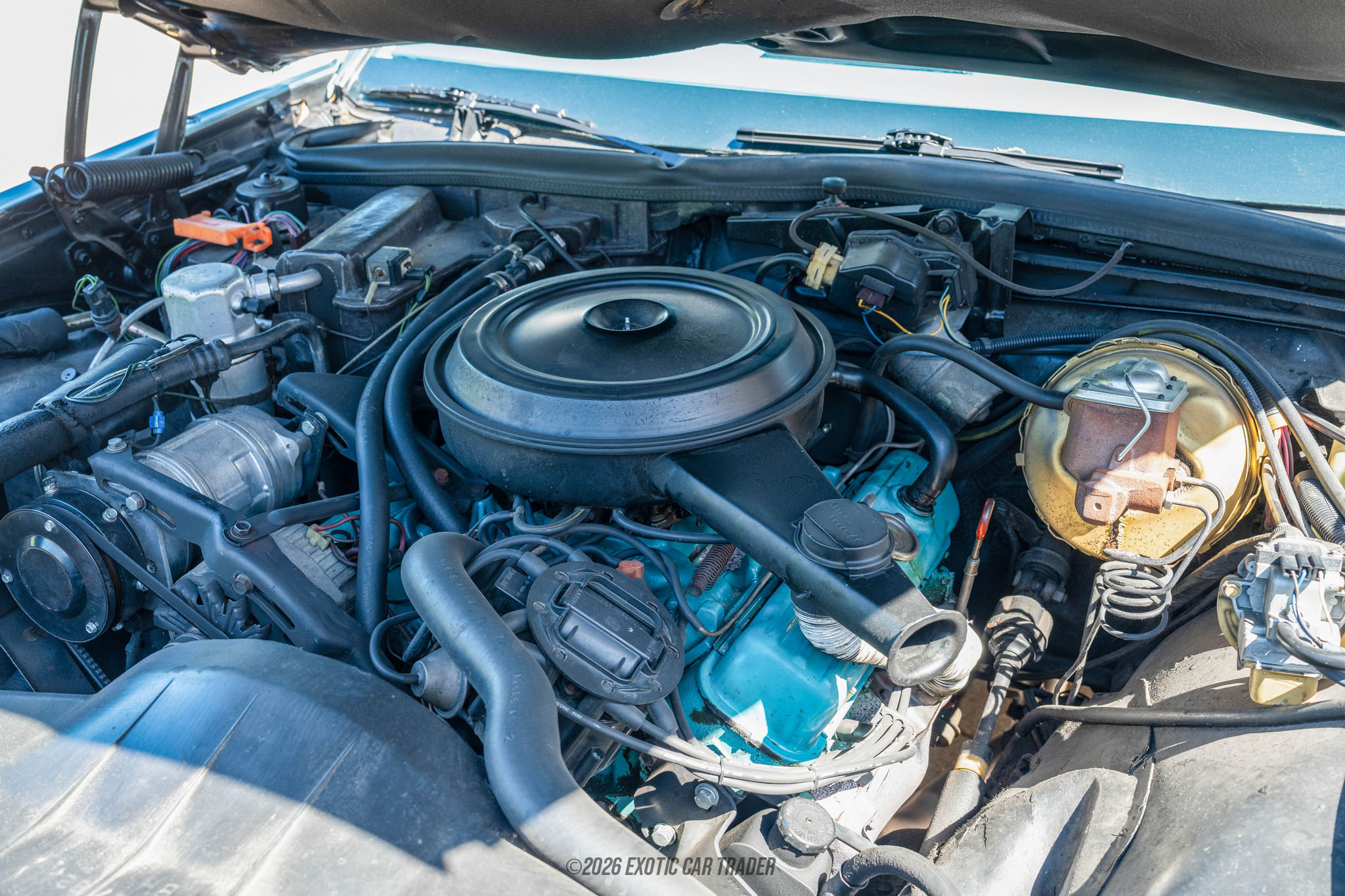 1977 Buick Riviera - Engine Photo