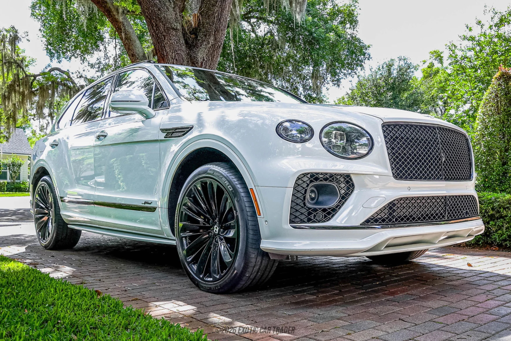 2023 Bentley Bentayga - Overview Photo