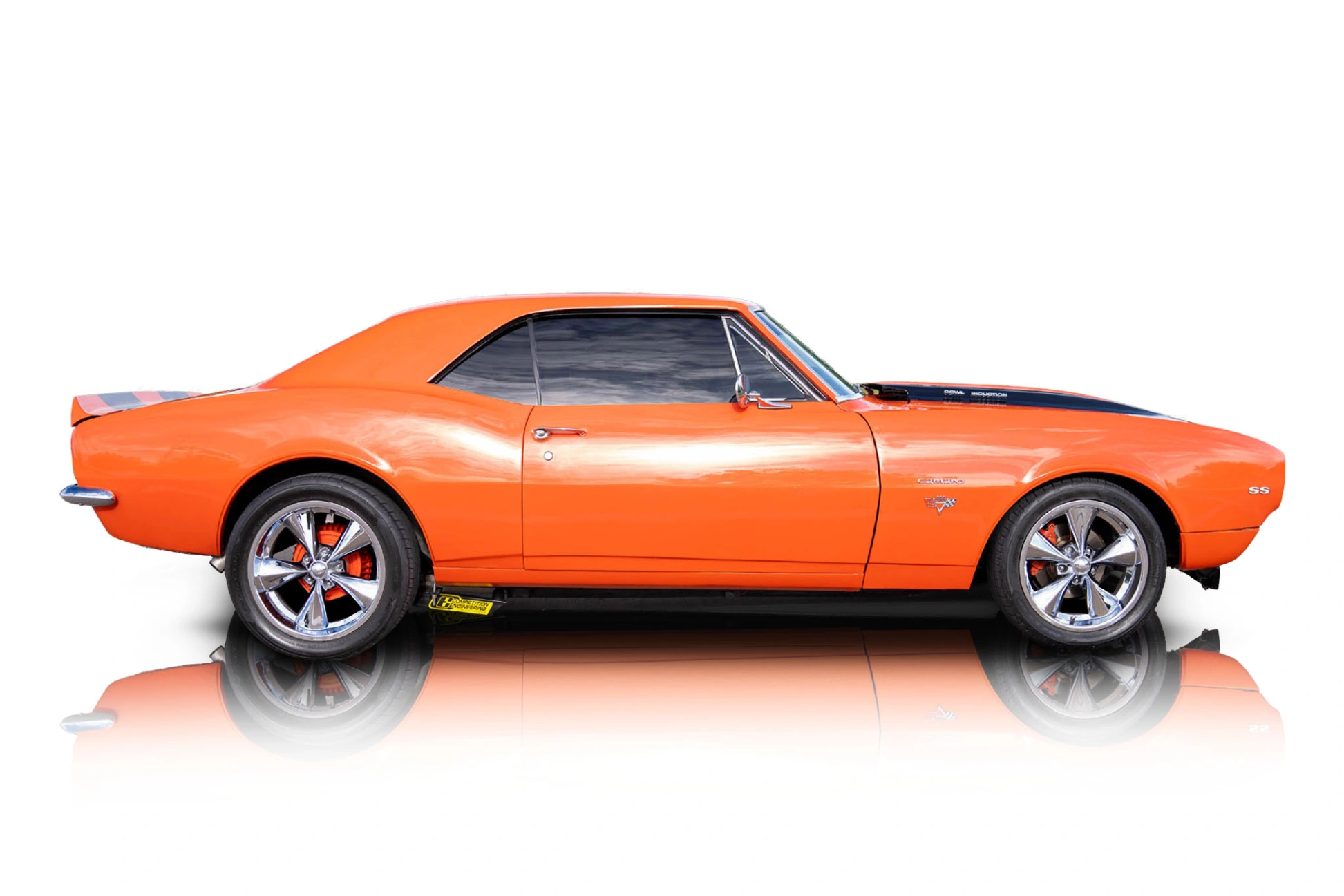 An incredible side shot photo of a Chevrolet Camaro that you should buy.